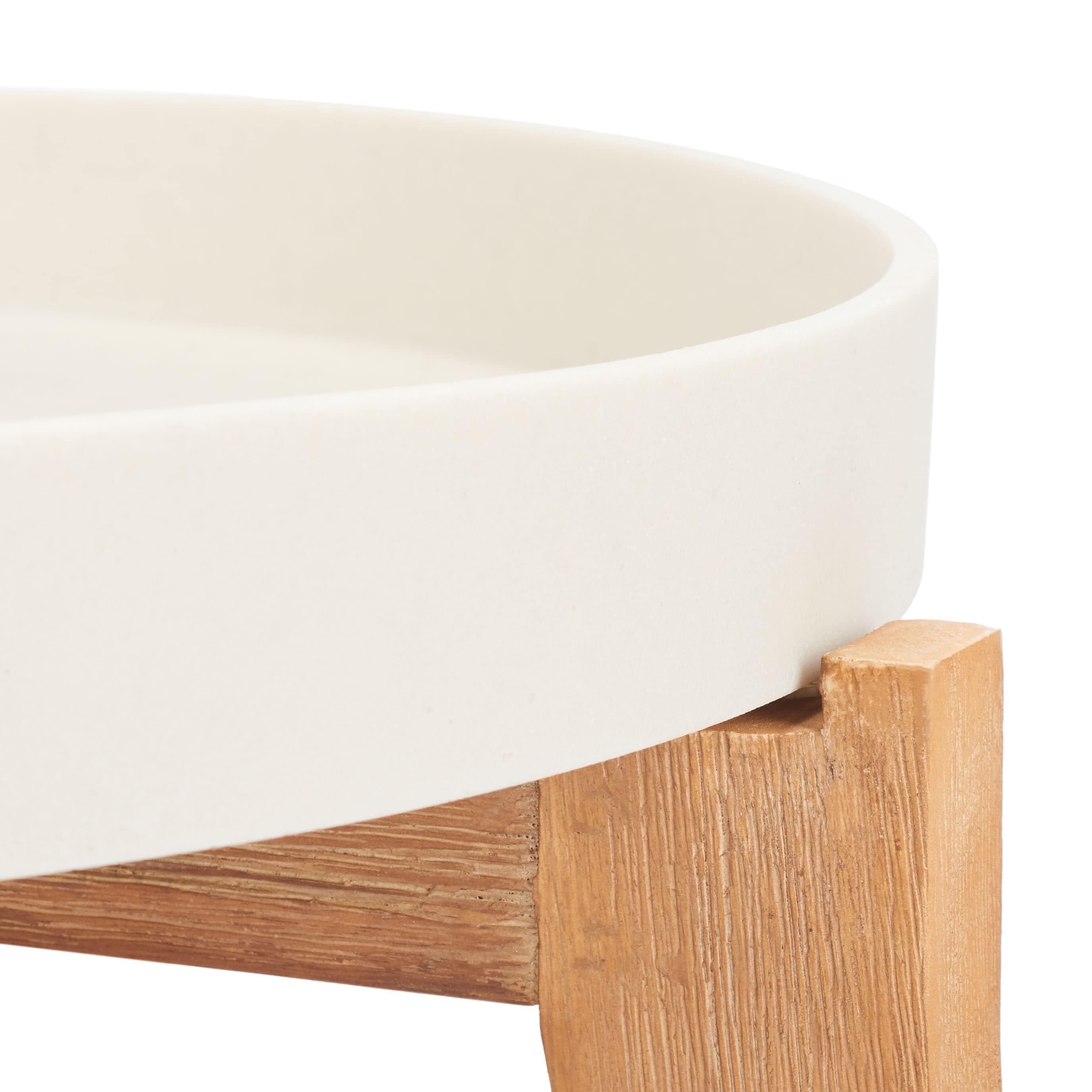 Safavieh PAT1501B Charlen Round Outdoor End Table 24-in W x 24-in L