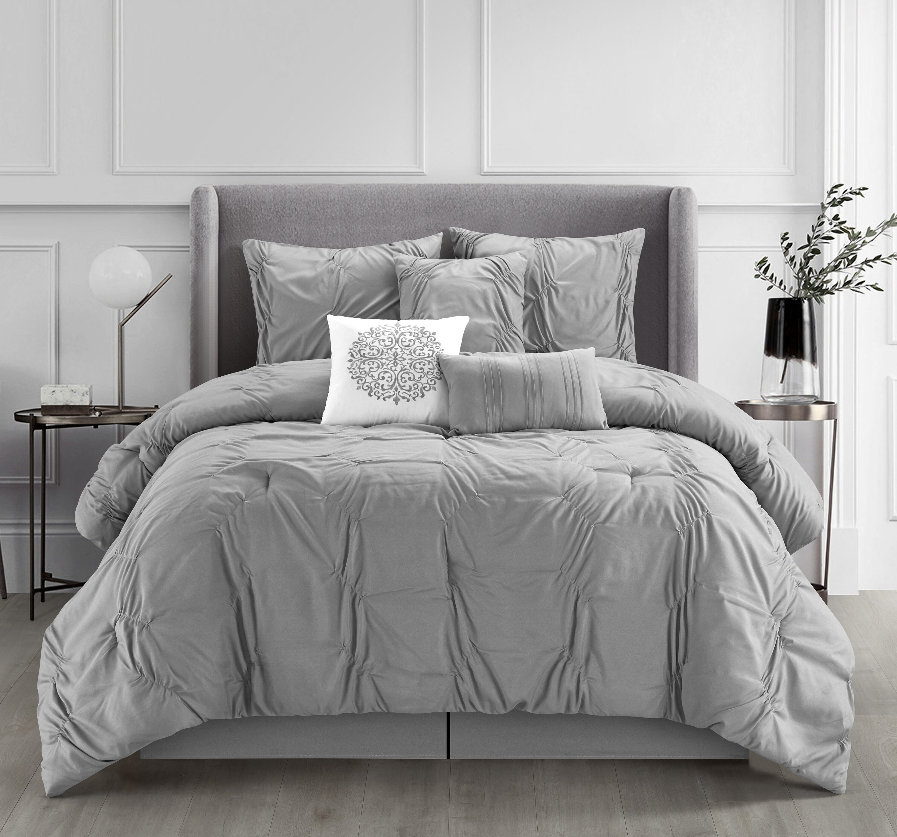 Nanshing TATUM7-CK-GRY 7 -Piece Grey California king Comforter Set