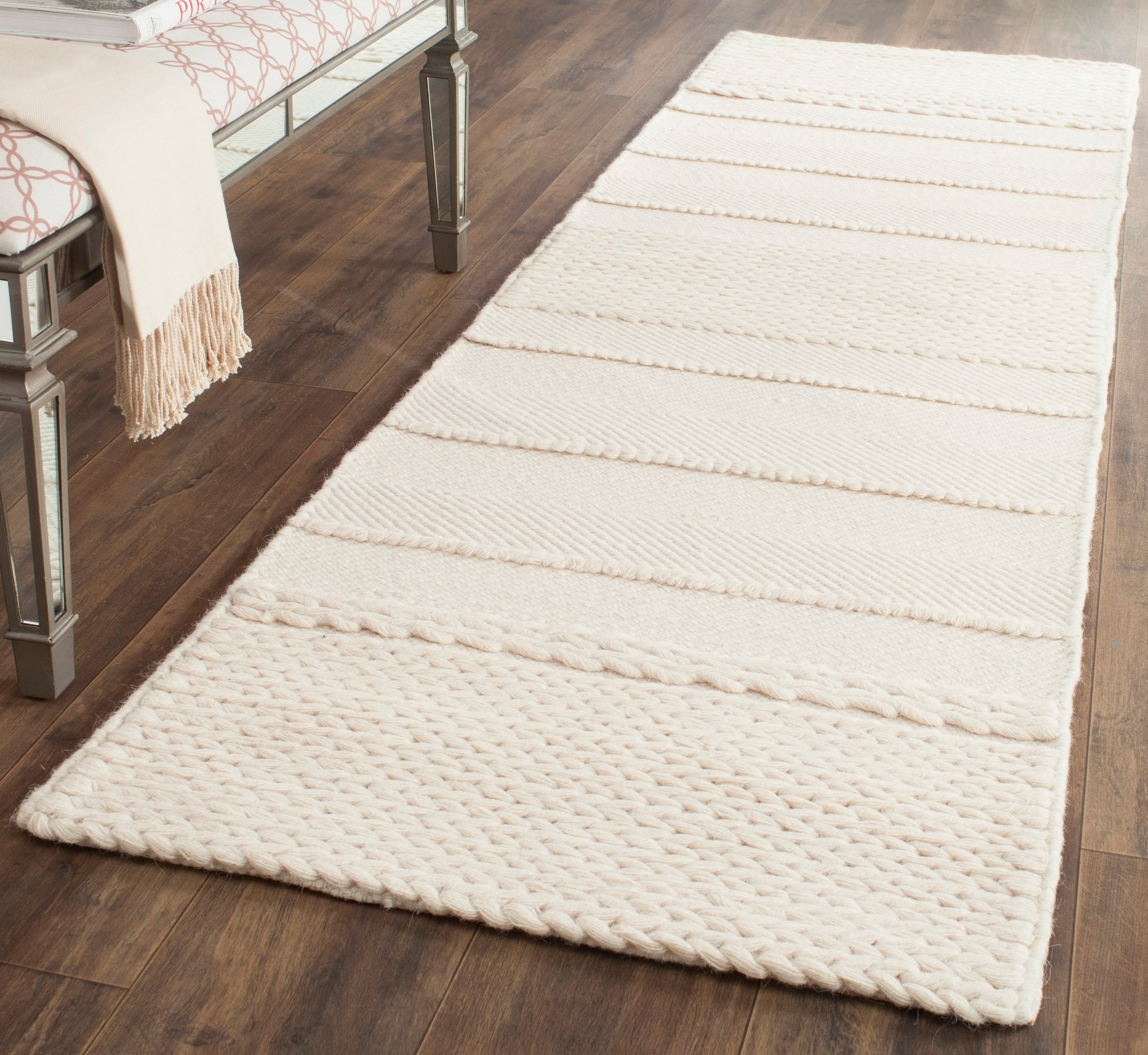 Ivory Elegance Hand-Tufted Wool Runner Rug, 2'3" X 6'