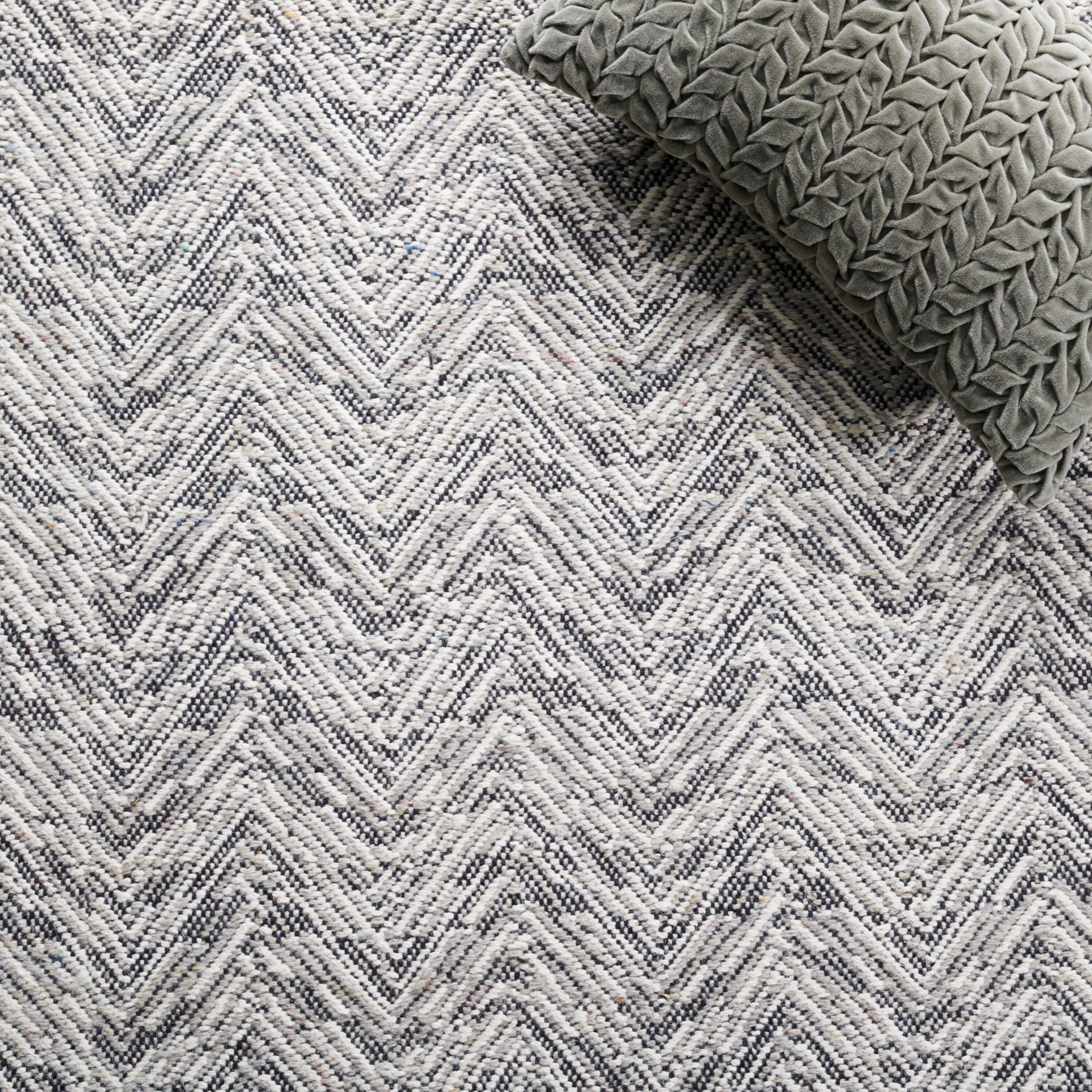 Safavieh KLM401G-4 rugs - View #5