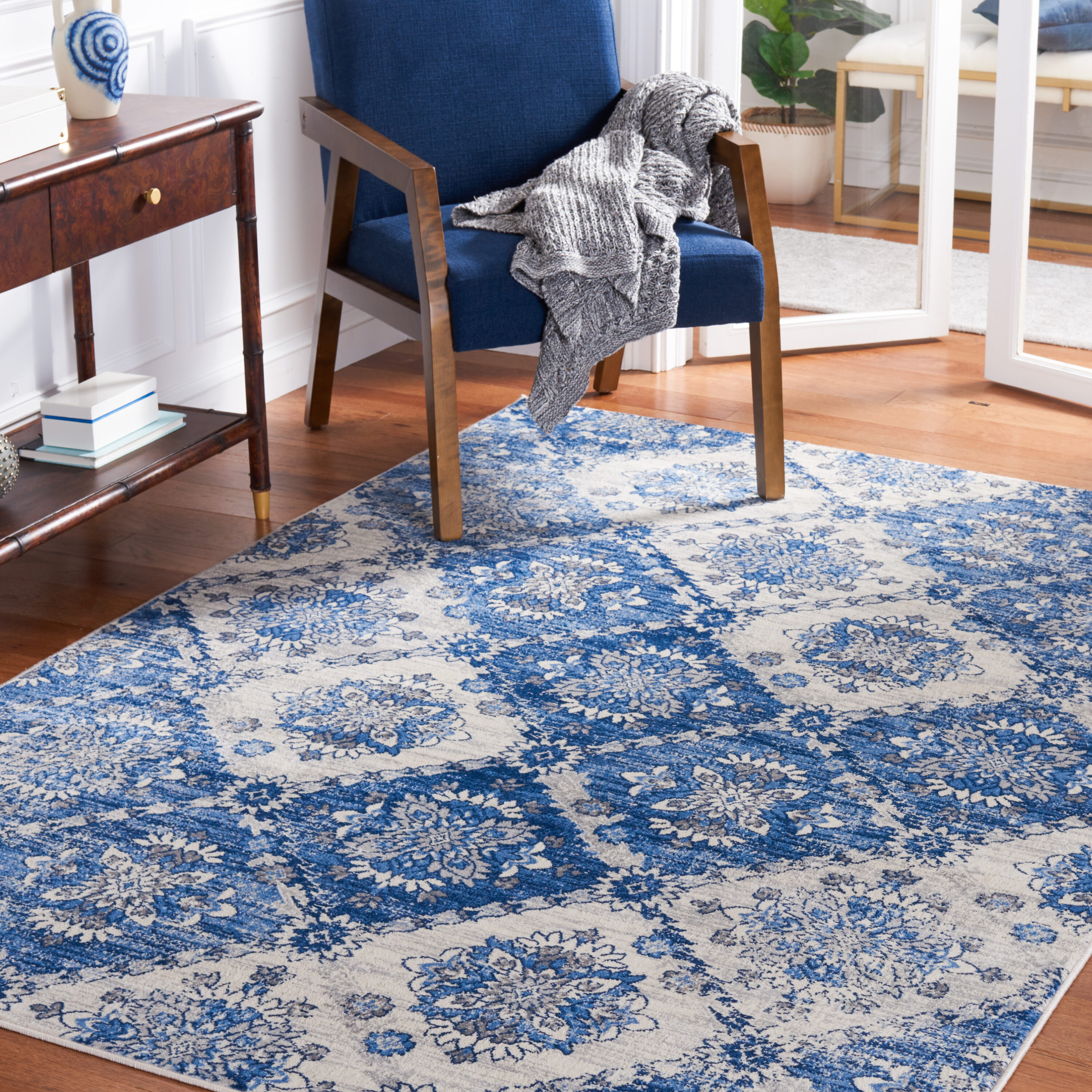 Brentwood 806A Ivory Blue 4ft x 6ft Small Rectangle Rug
