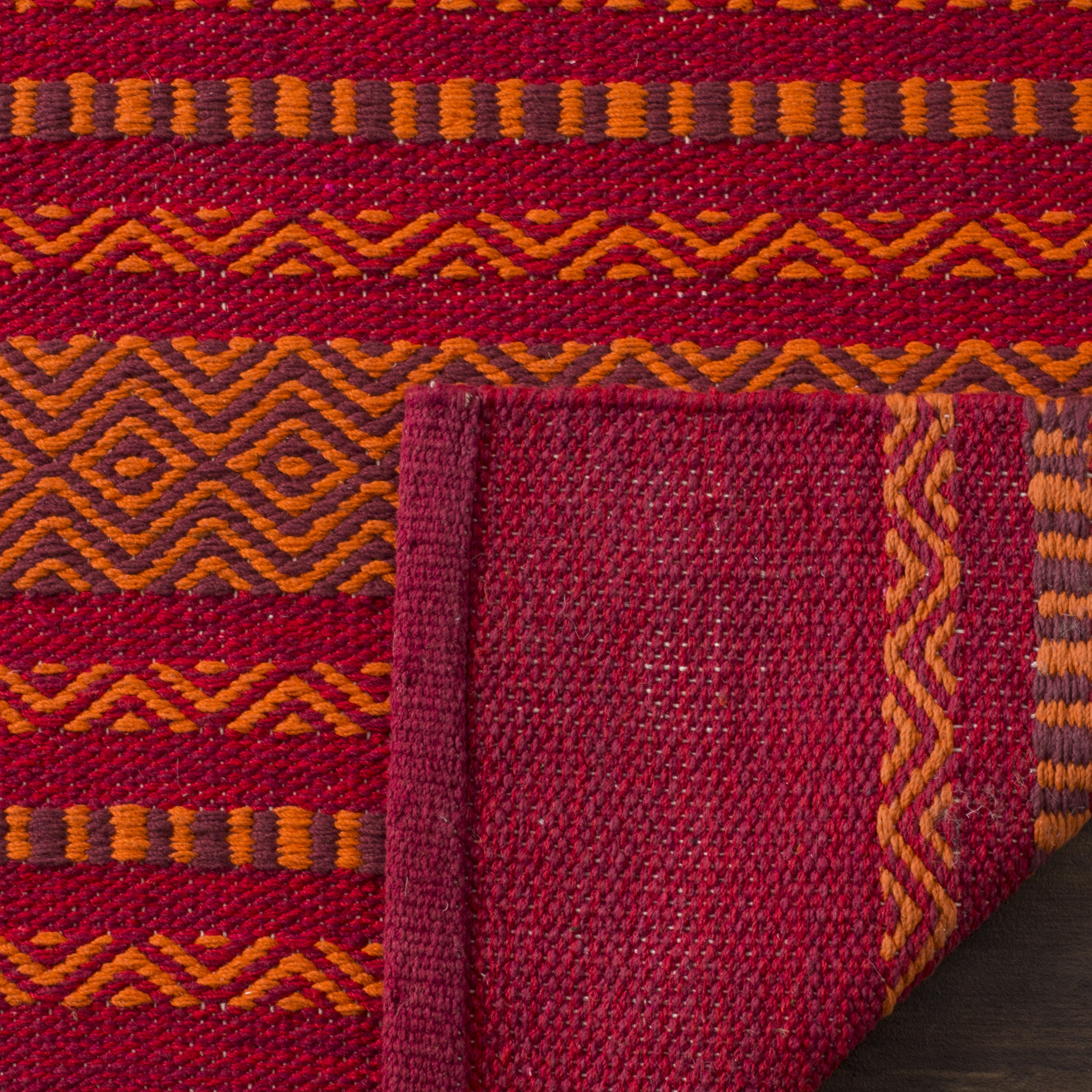 Safavieh MTK215A-28 rugs - View #4