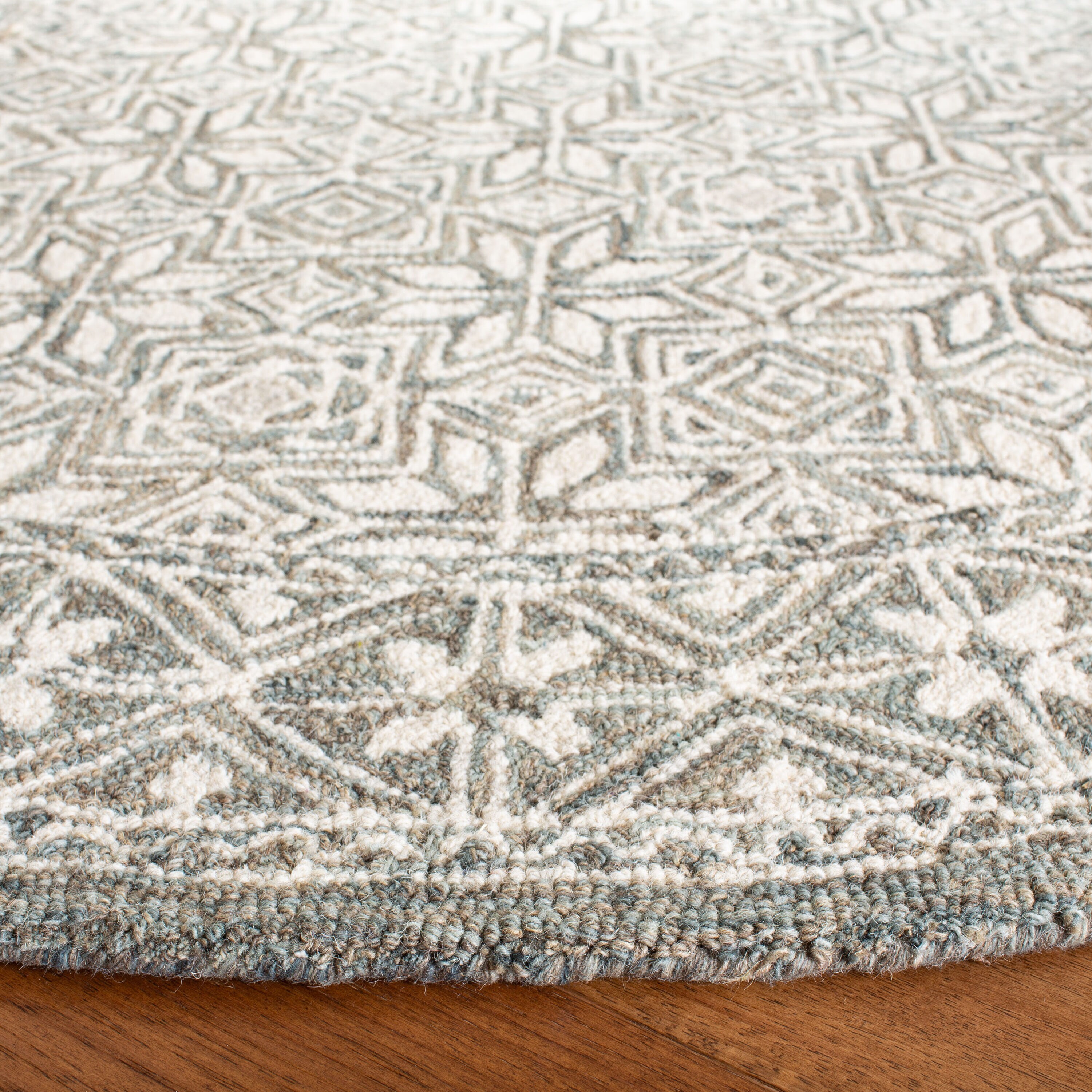 Safavieh MLP802M-5R rugs - View #3