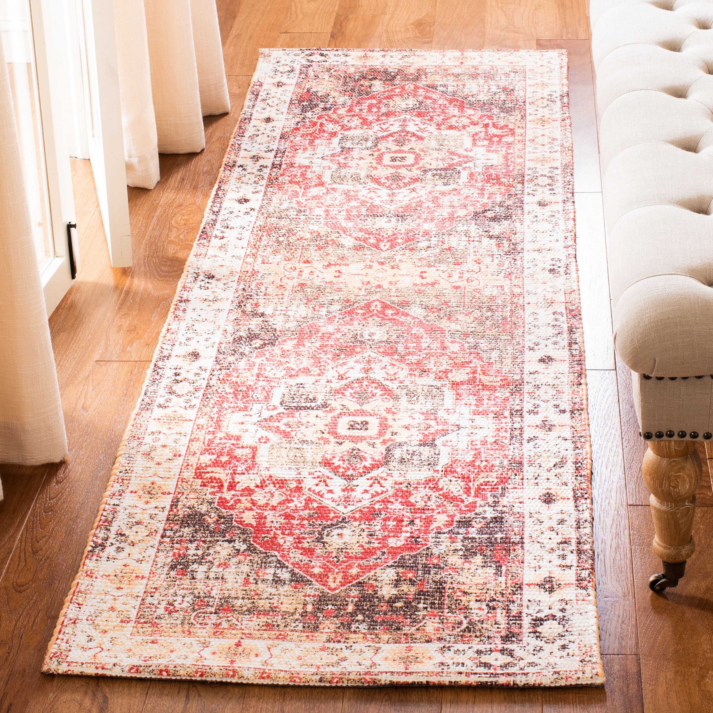 Safavieh SFN389C-28 Saffron Frida 2 x 8 (ft) Loomed Polyester Ivory/Red Rectangular Indoor Distressed/Overdyed Vintage Runner rug