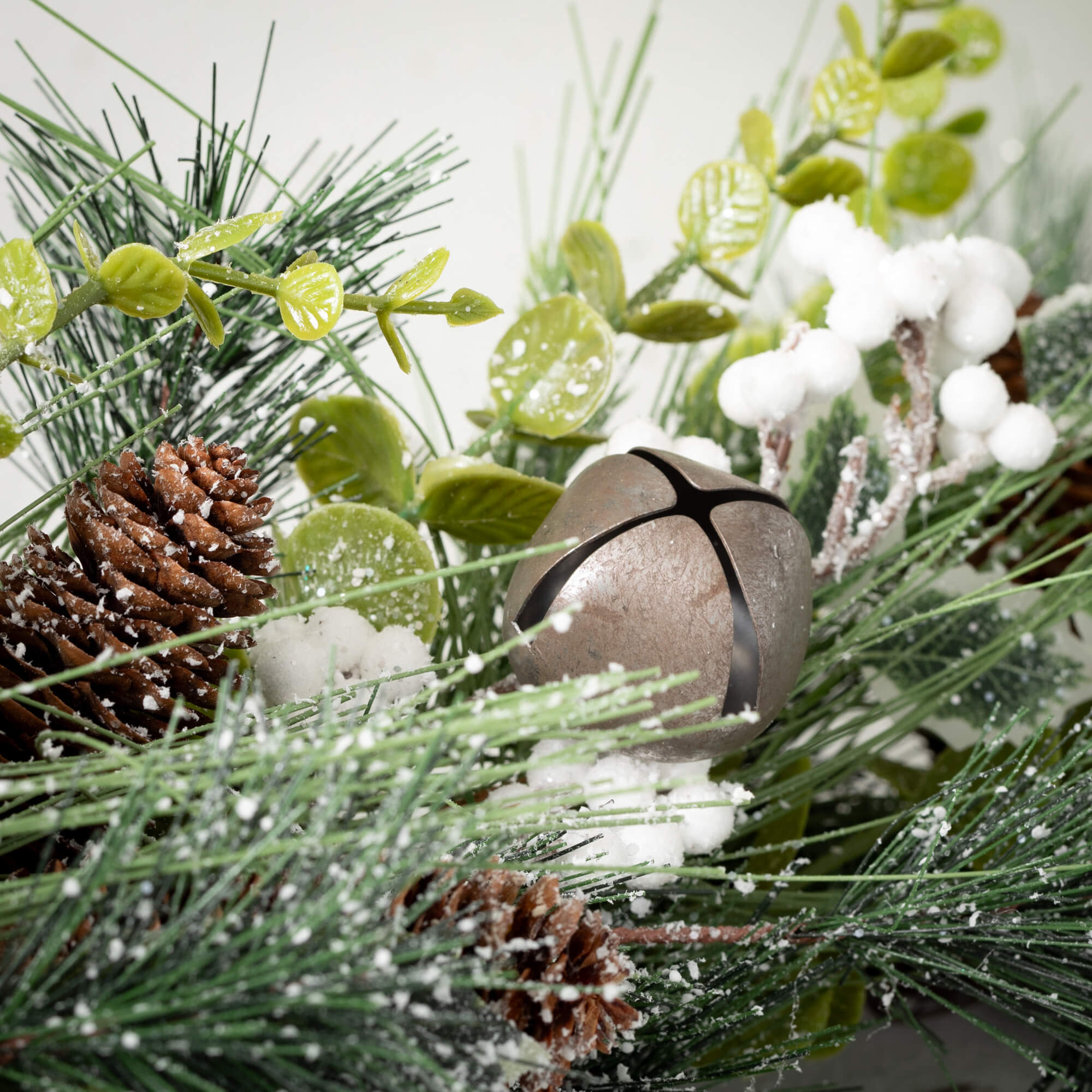 Sullivans GD1549 Artificial-Christmas-Garland - View #2