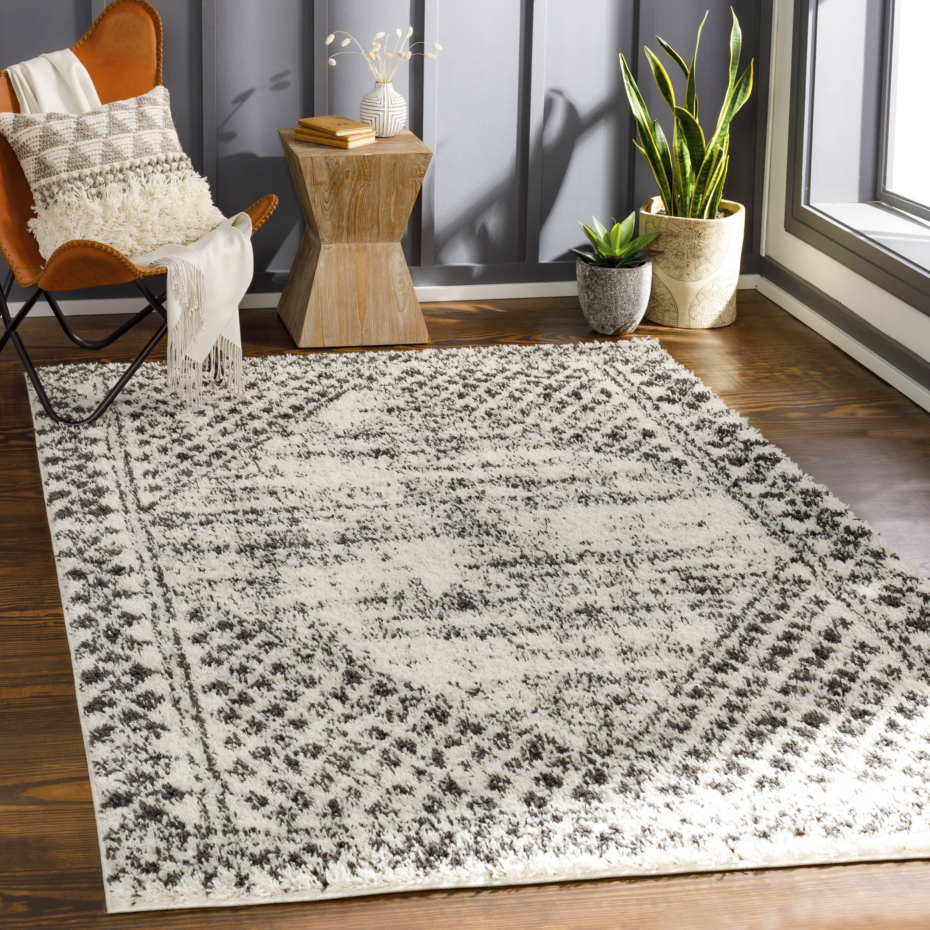 Surya BSH2330-71010 Beni shag 8 X 10 (ft) Charcoal Indoor Medallion Oriental Area Rug