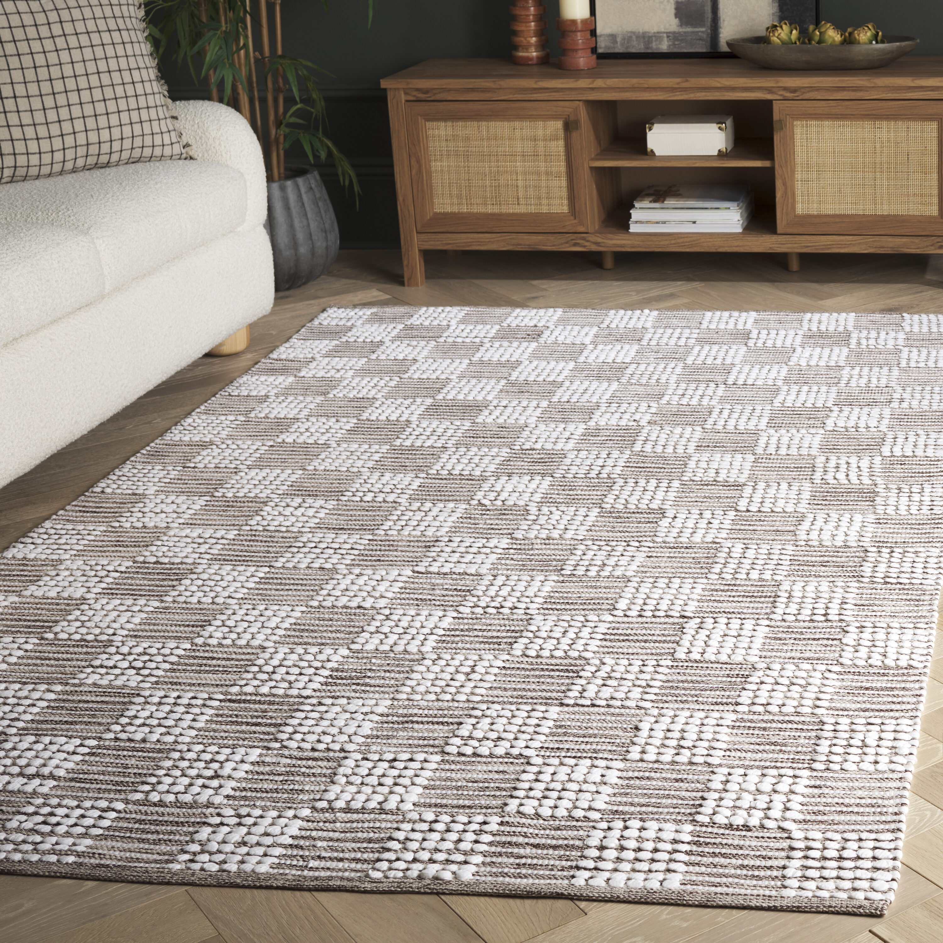  Montauk 979 Brown/Ivory Contemporary 4ft x 6ft Small Rectangle Rug