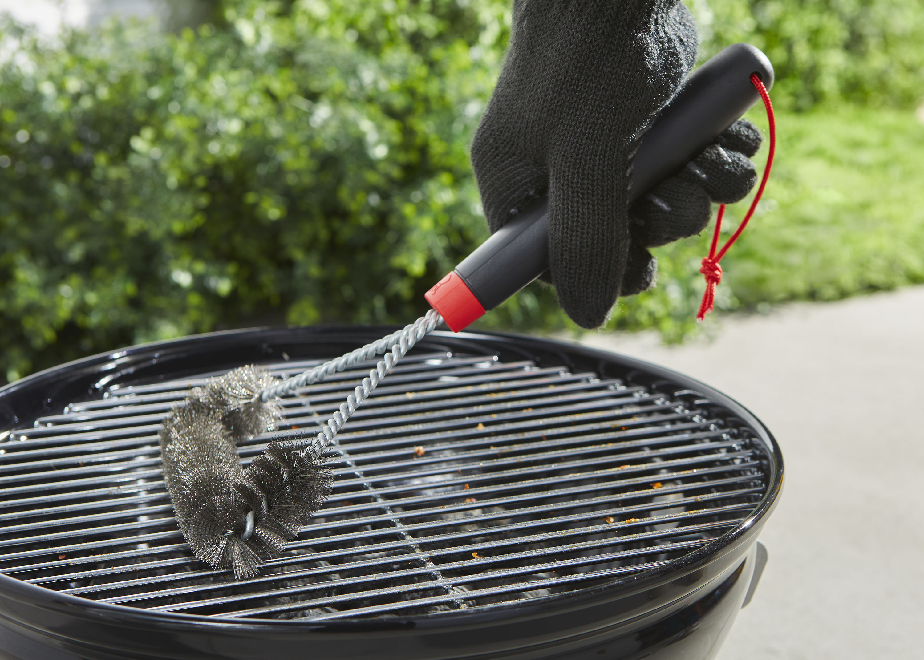 The Dangers of Metal Grill Brushes - PureWow