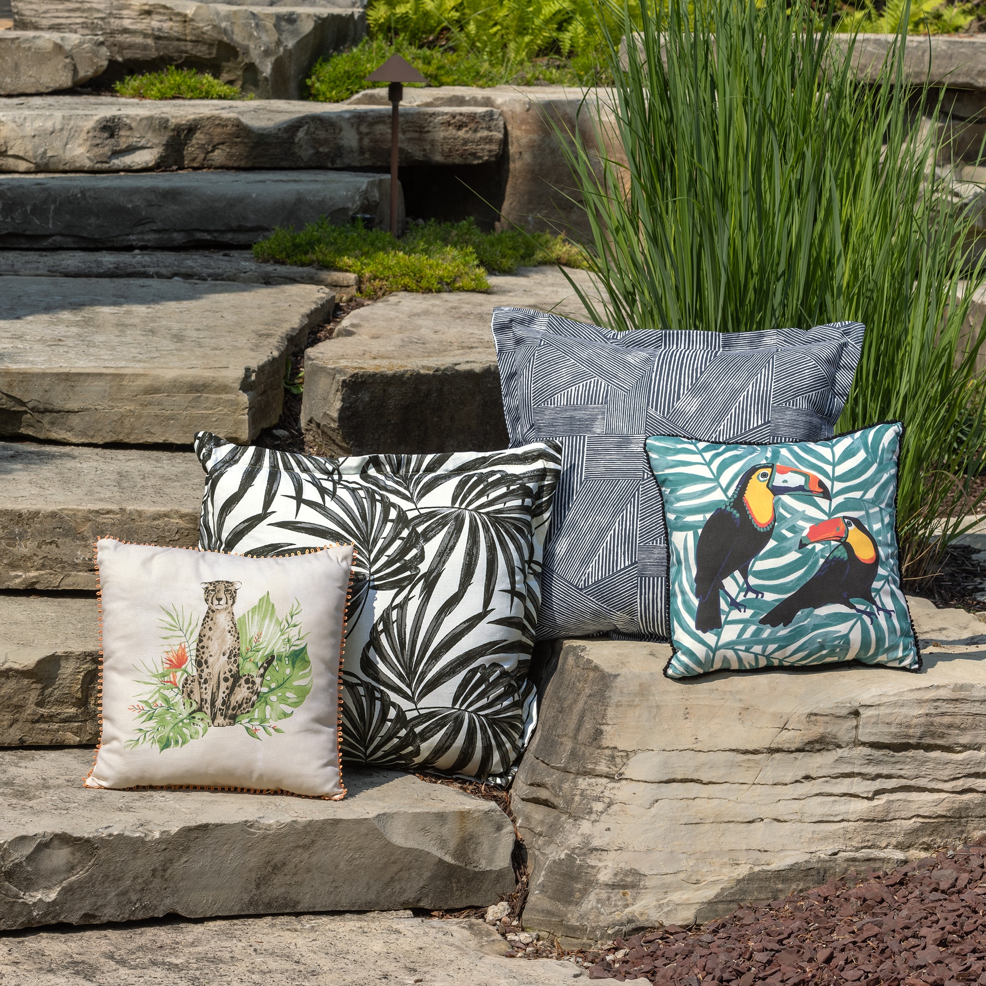 Pillows & Throws - Decorative or Outdoor