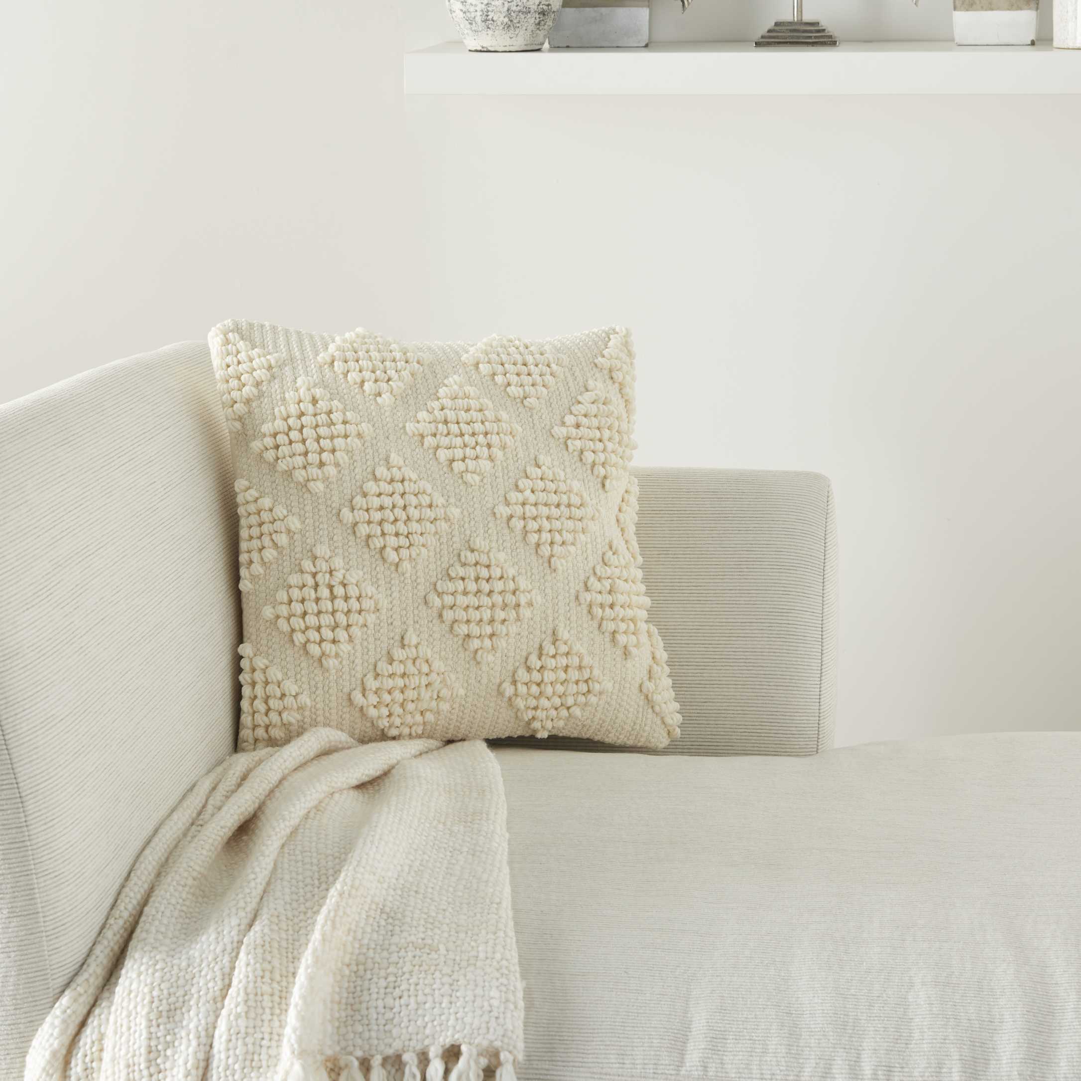 Mina Victory 798019076405 Accent-Pillows - View #2