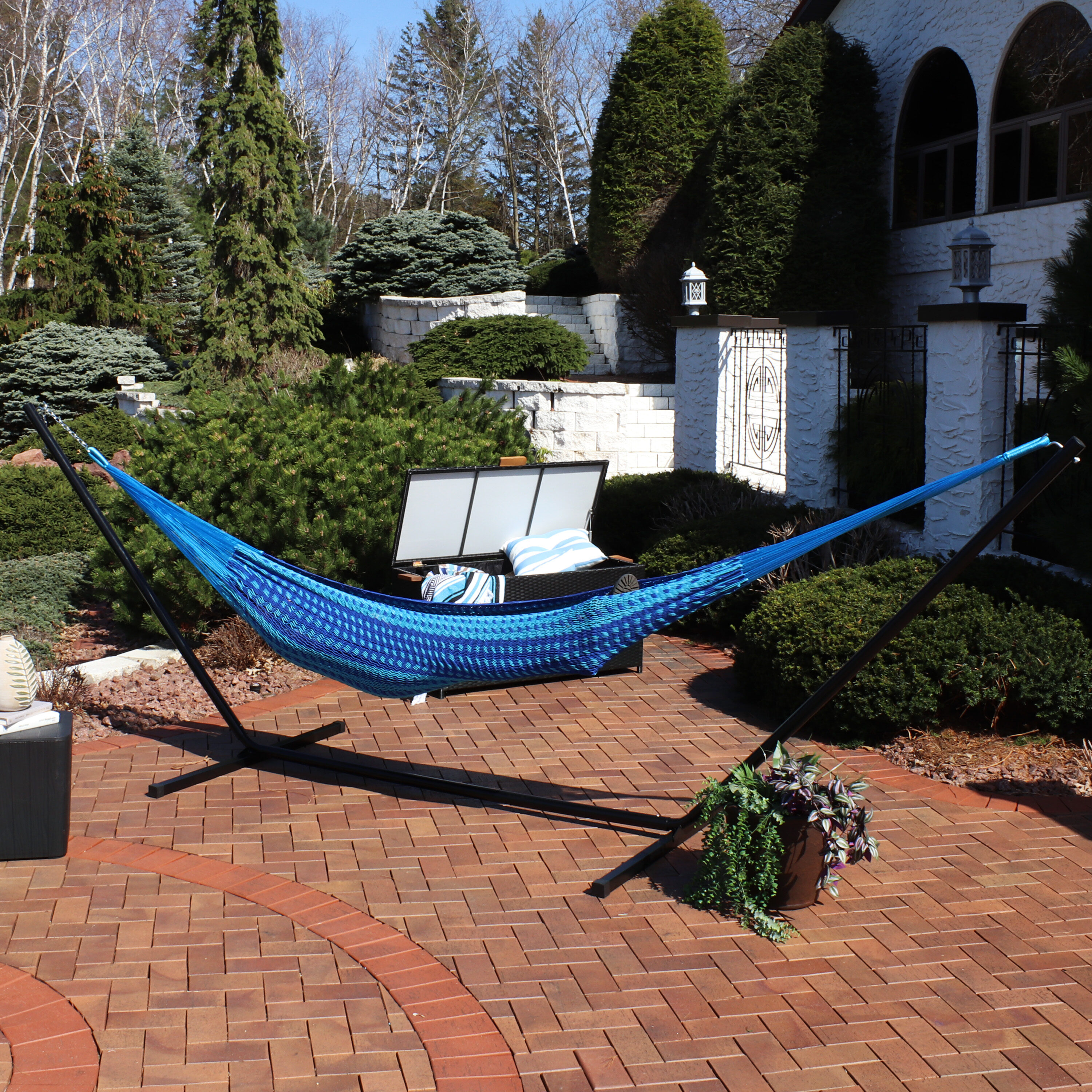 Sunnydaze Decor HM24BLU-COMBO Blue Rope Hammock with Stand