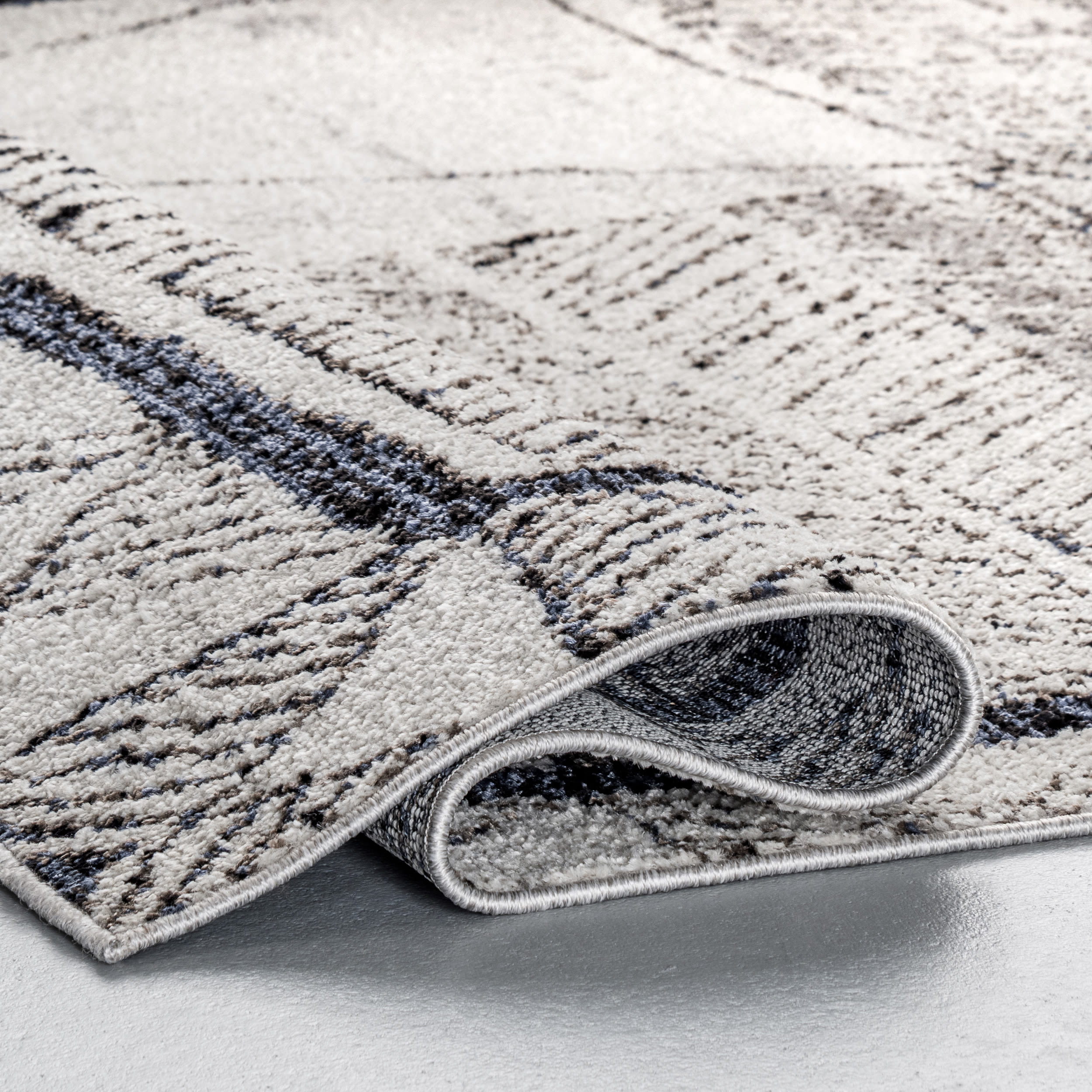 Luxurious Moroccan-Inspired 8' x 10' Geometric Cotton Area Rug