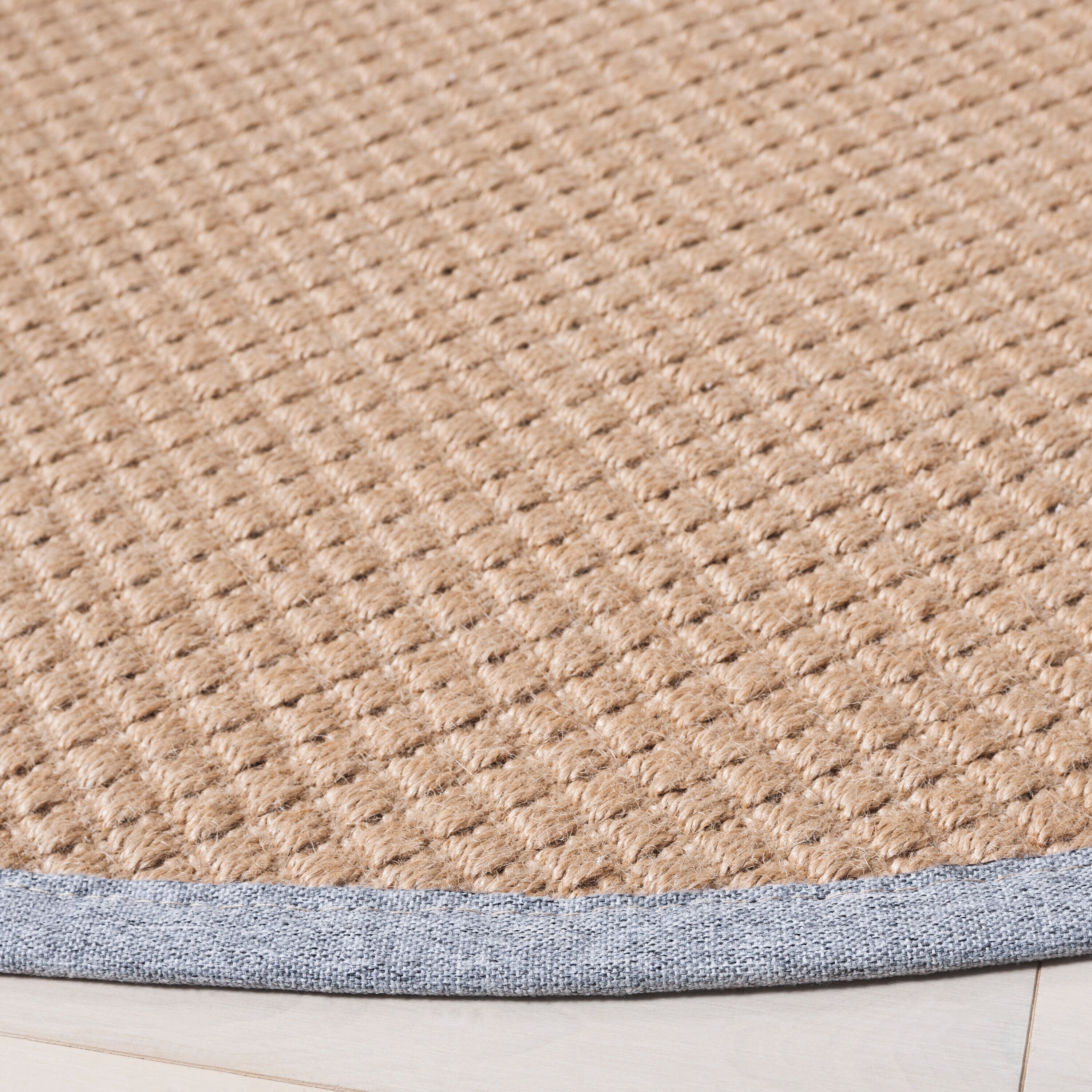 Safavieh NF144T-6R rugs - View #3