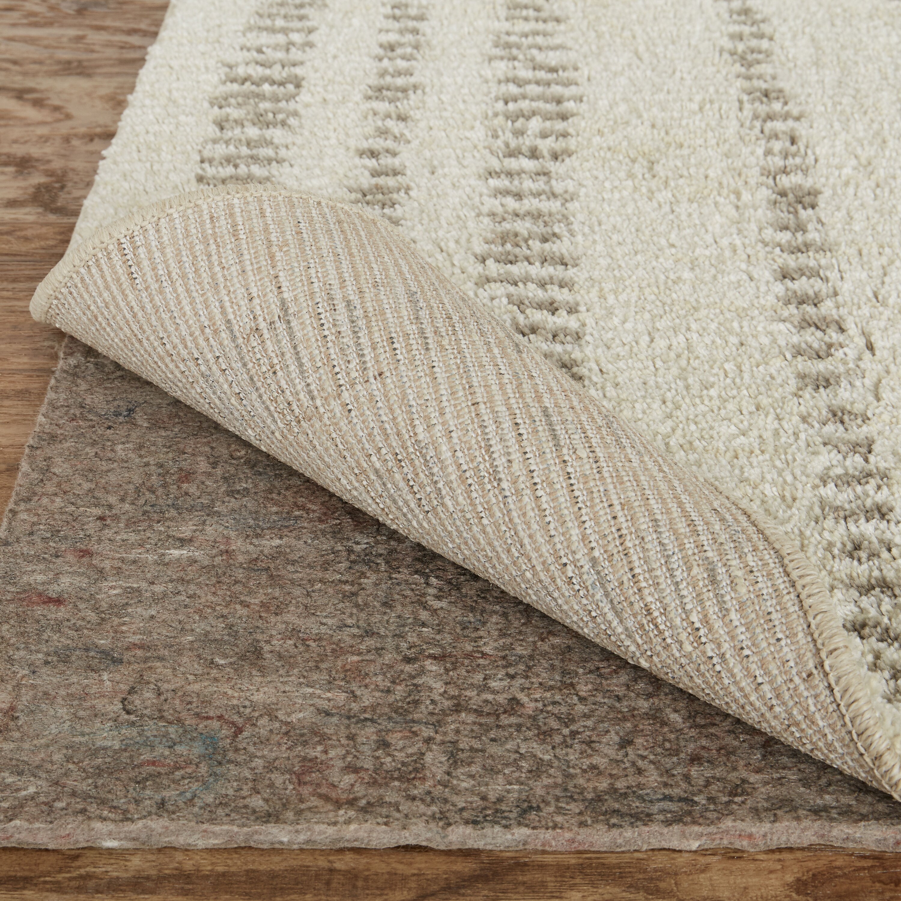 Mohawk Home Laguna 5 x 8 Beige Indoor Stripe Area Rug in the Rugs ...