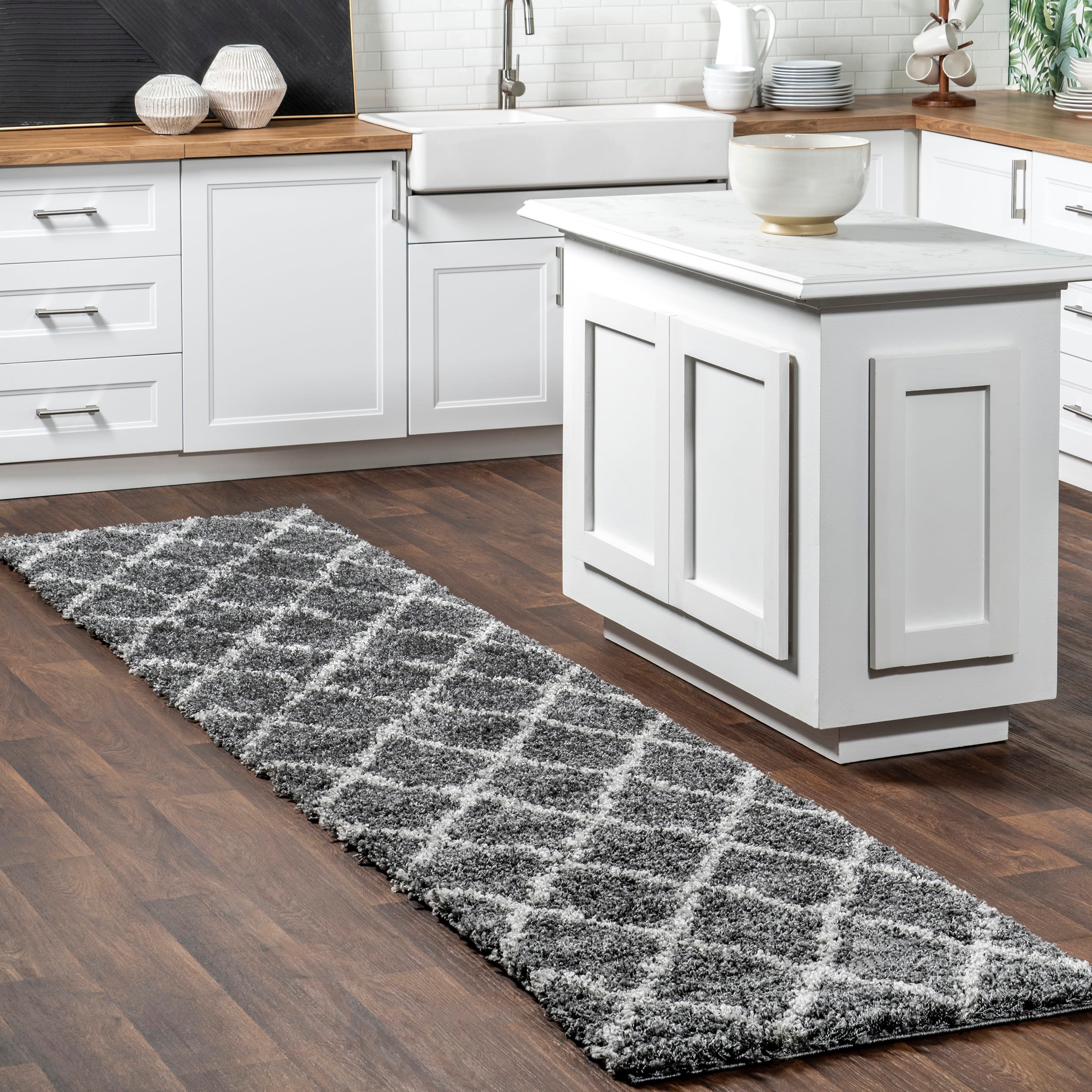 nuLOOM OZEZ04B-26012 Tess 2 x 12 (ft) Loomed Polypropylene Dark Grey Rectangular Indoor Geometric Runner rug