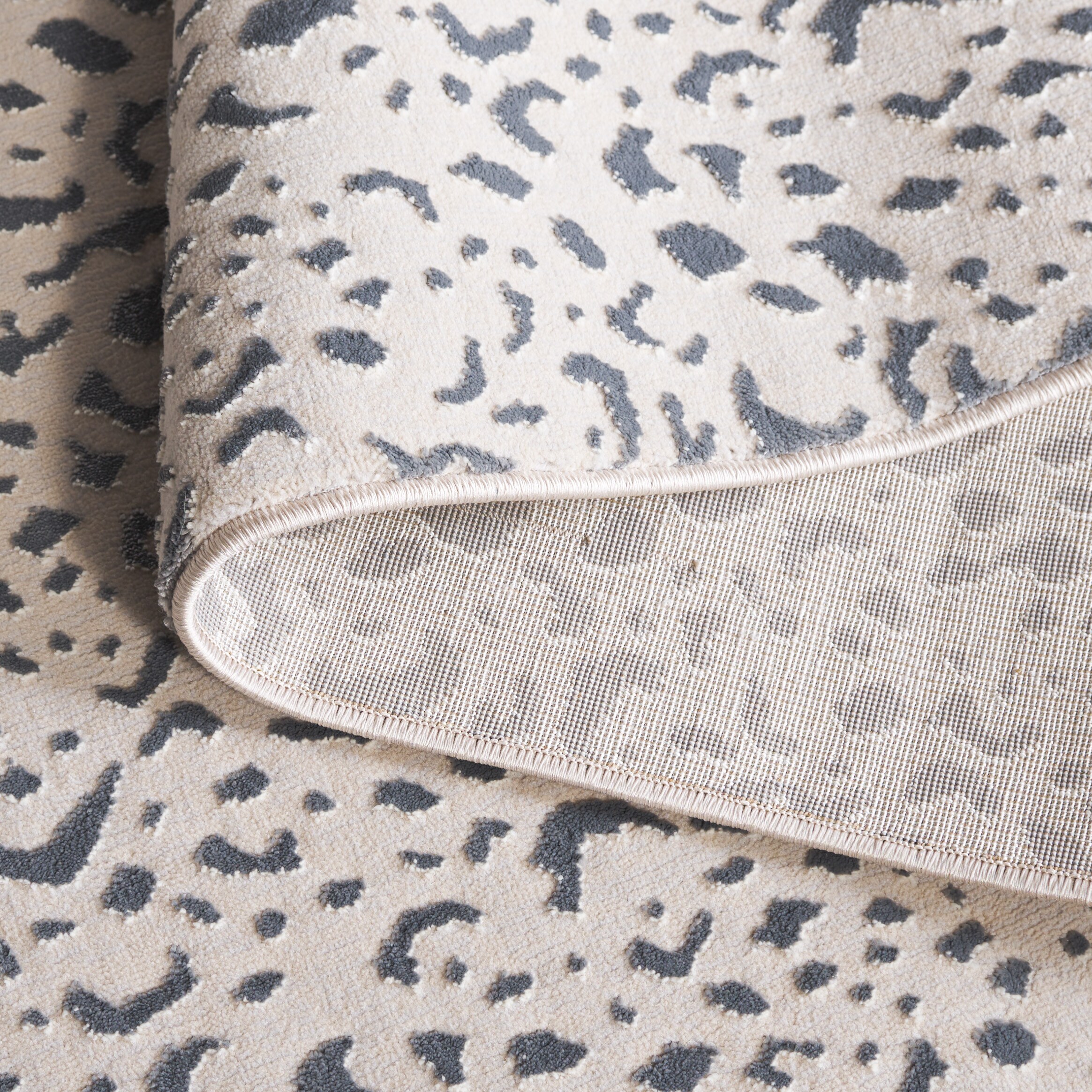 Safavieh CON172A-57 rugs - View #6
