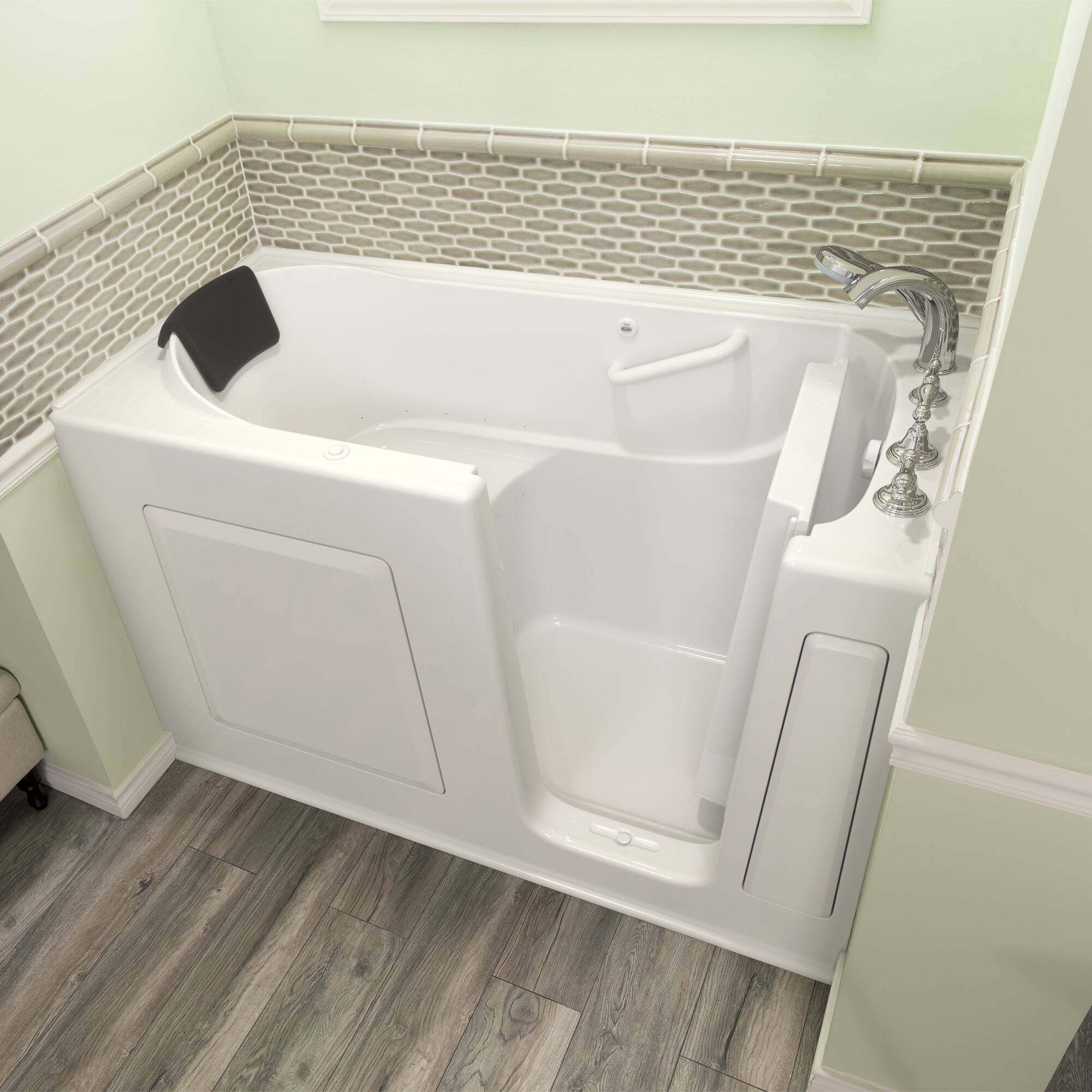American Standard 3060.109.ARW 29.75-Inches x 59.5-Inches White Fiberglass Rectangular Walk-in Air bath with Faucet Hand Shower Drain ( Right Drain )