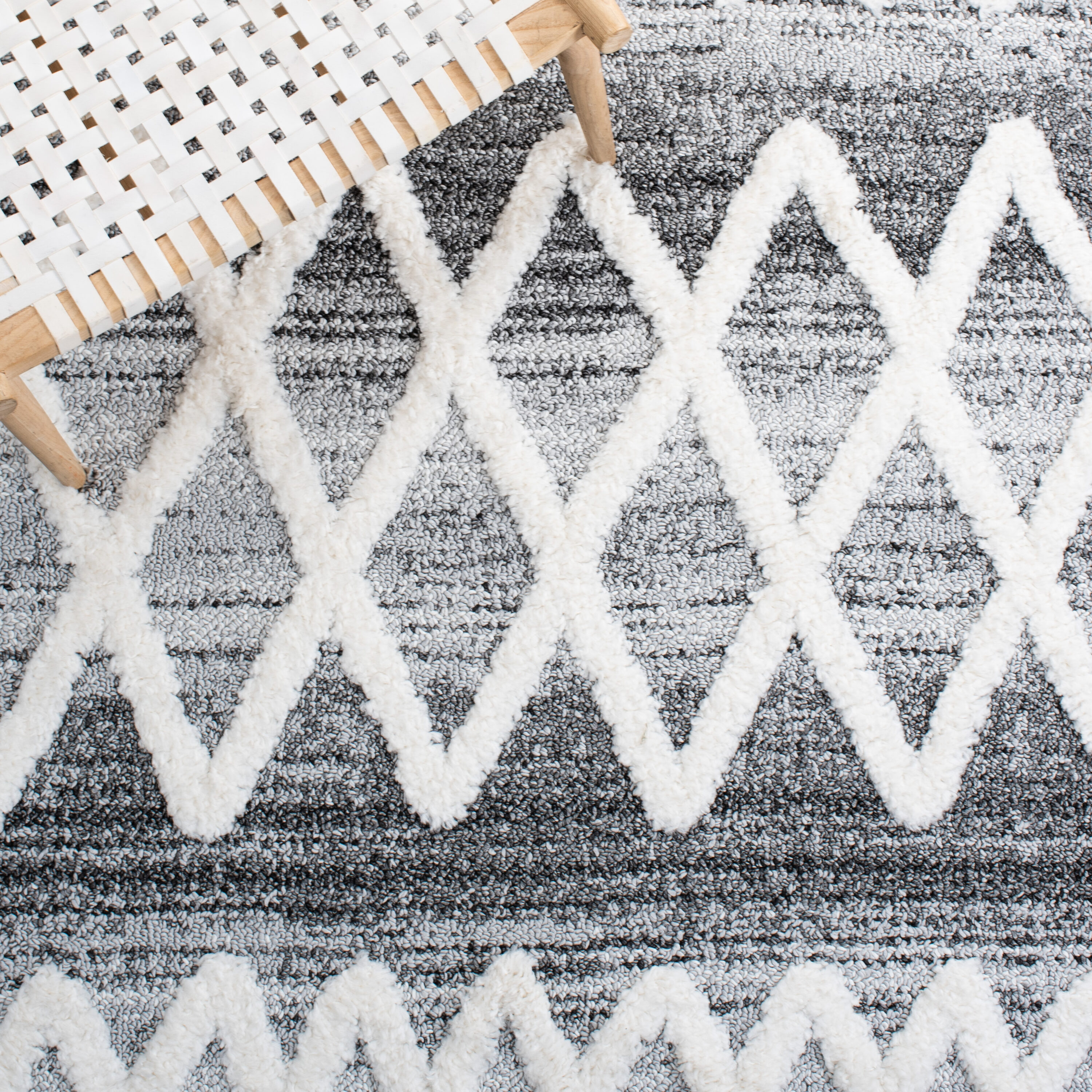 Safavieh MTS626F-7SQ rugs - View #6