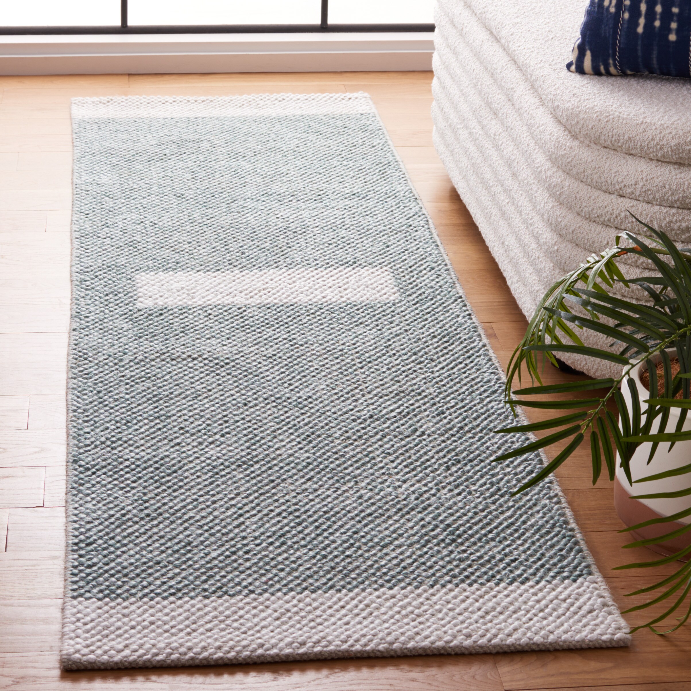  Natura 324 Turquoise/Ivory Contemporary 2ft-3in x 8ft Runner Rug