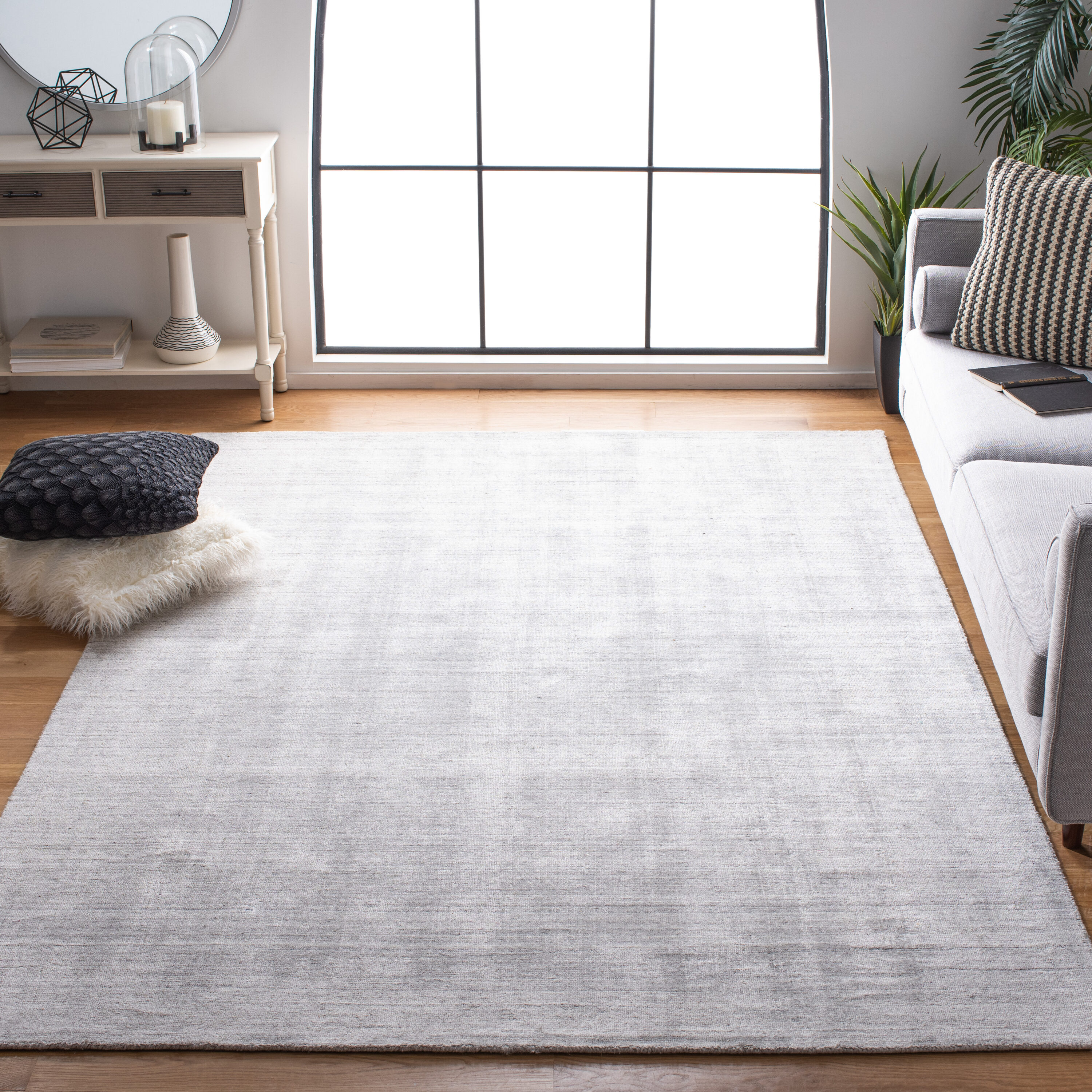  Mirage 176 Light Gray Solid / Tonal 6ft x 9ft Medium Rectangle Rug