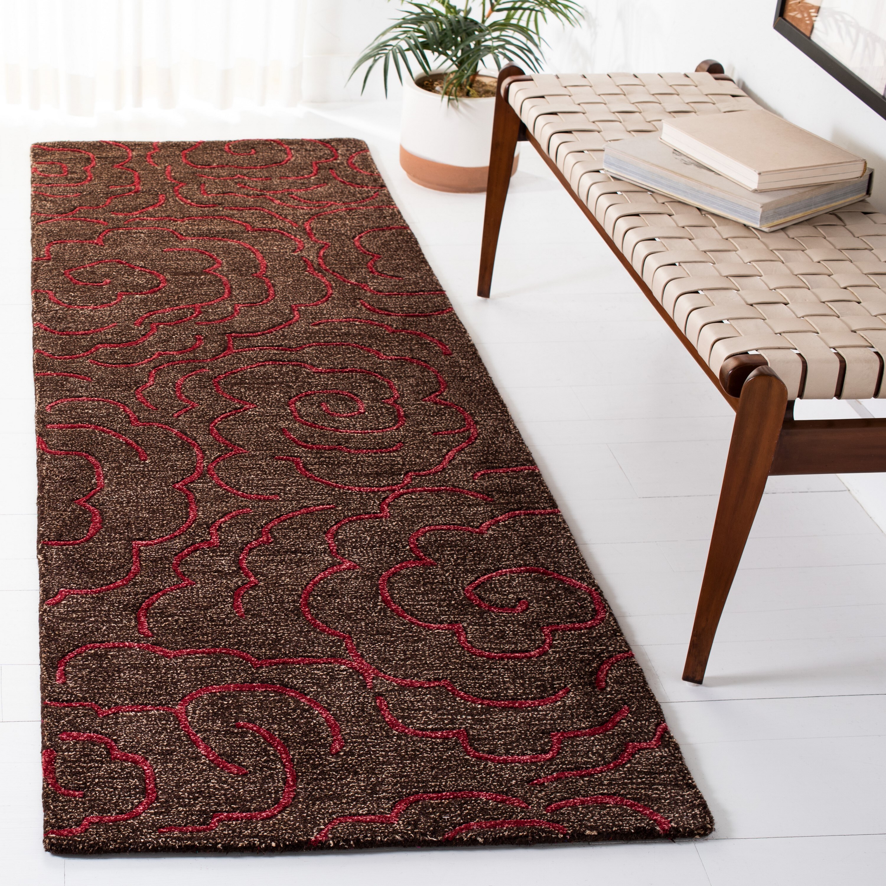 Safavieh SOH812D-28 Soho Obris 2 x 8 (ft) Tufted Wool Chocolate/Red Rectangular Indoor Abstract Runner rug