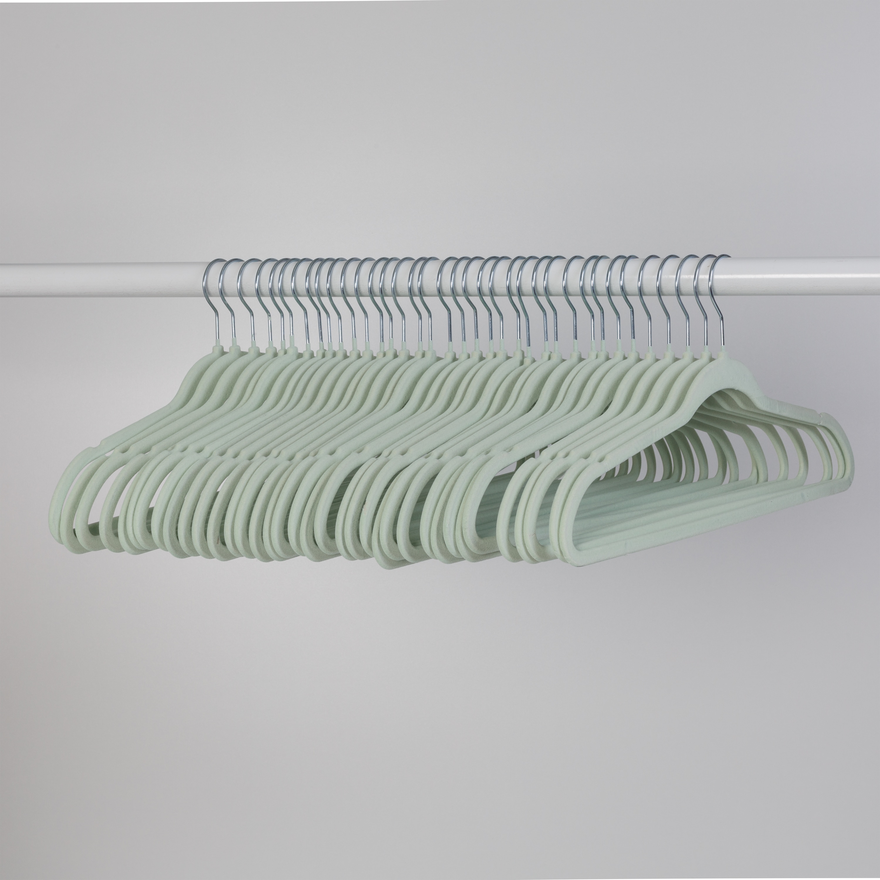 neatfreak 10-Pack Plastic Non-slip Grip Clothing Hanger (White and