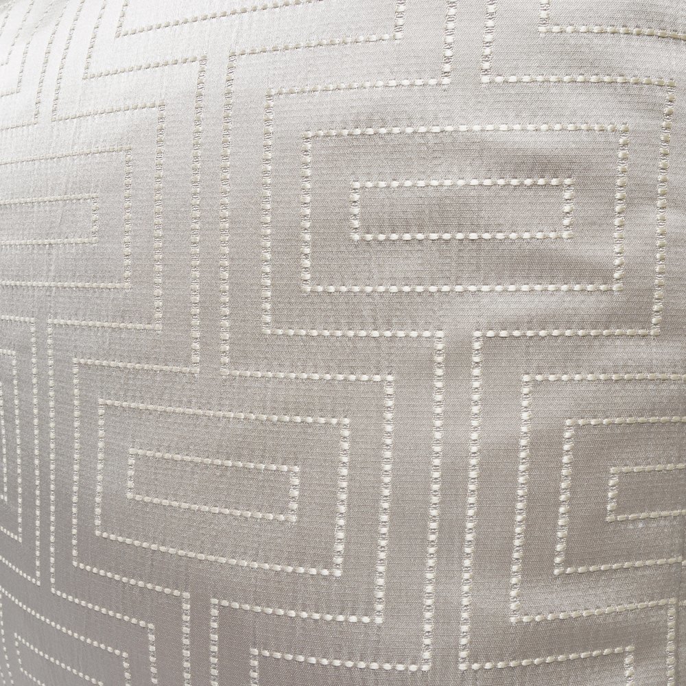 Michael Amini BCS-DP19-CASEY-SVR Accent-Pillows - View #4