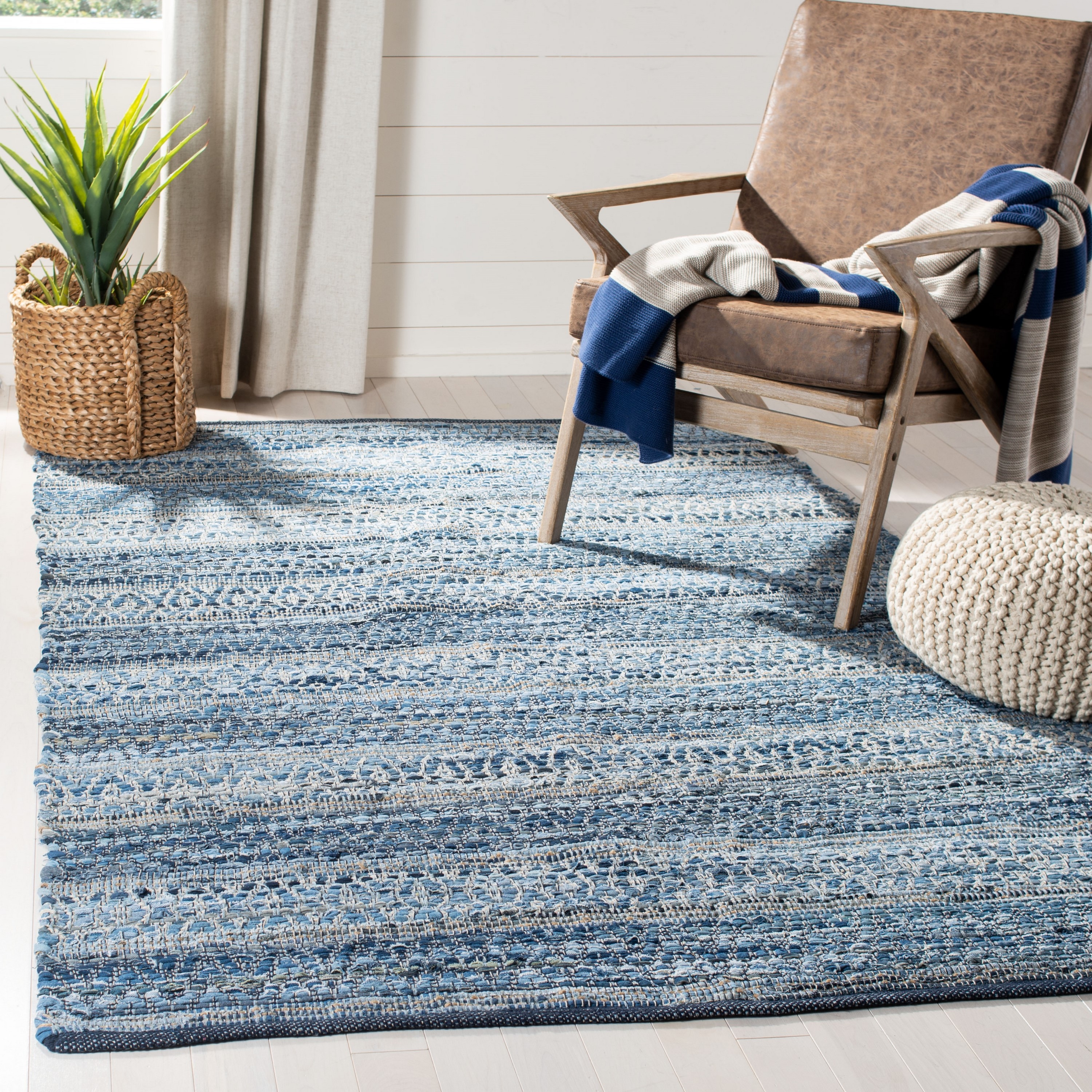 Safavieh MTK419L-8 Montauk Tybee 8 x 10 (ft) Synthetic Blue Rectangular Indoor Abstract Coastal Area rug