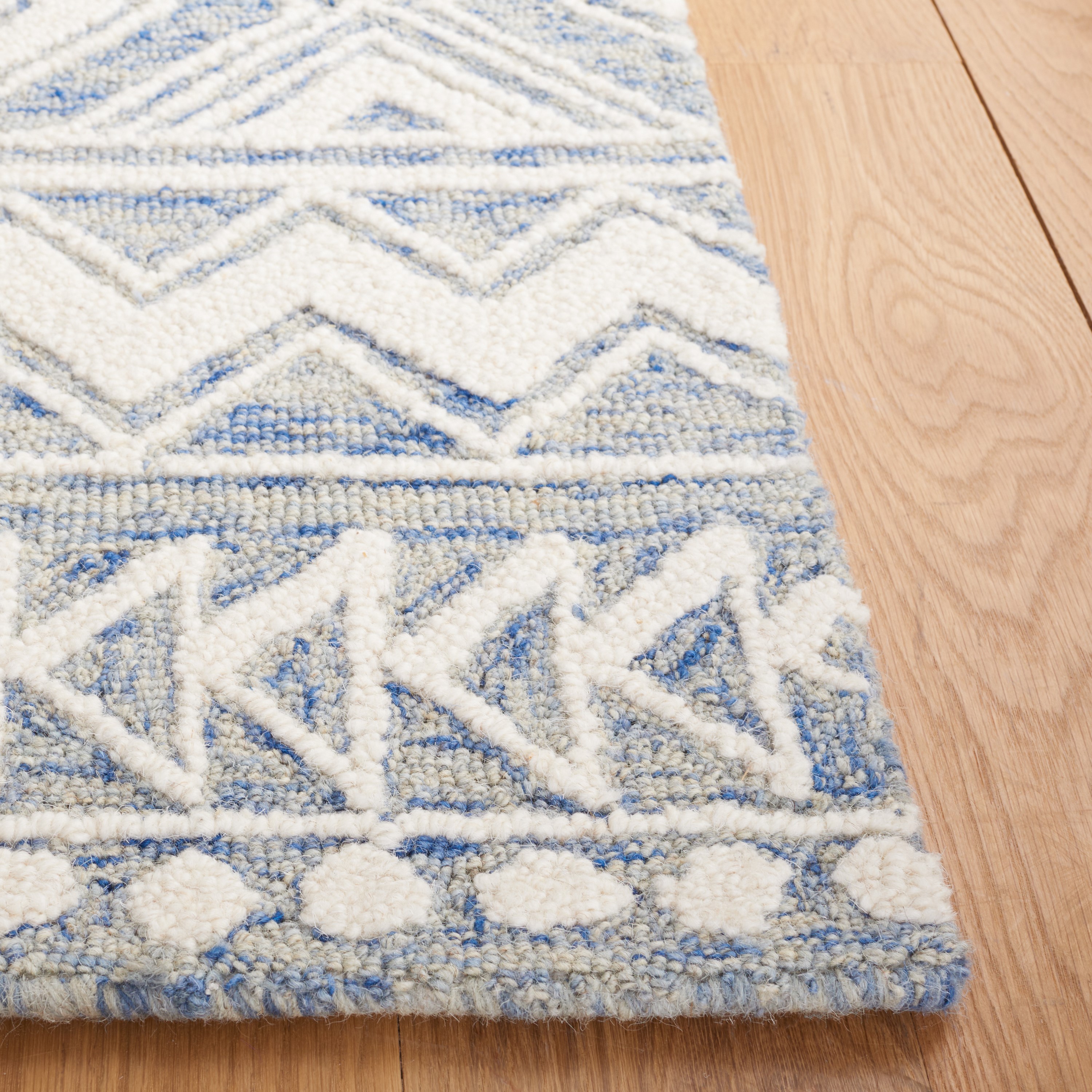 Safavieh MET908M-3 rugs - View #3