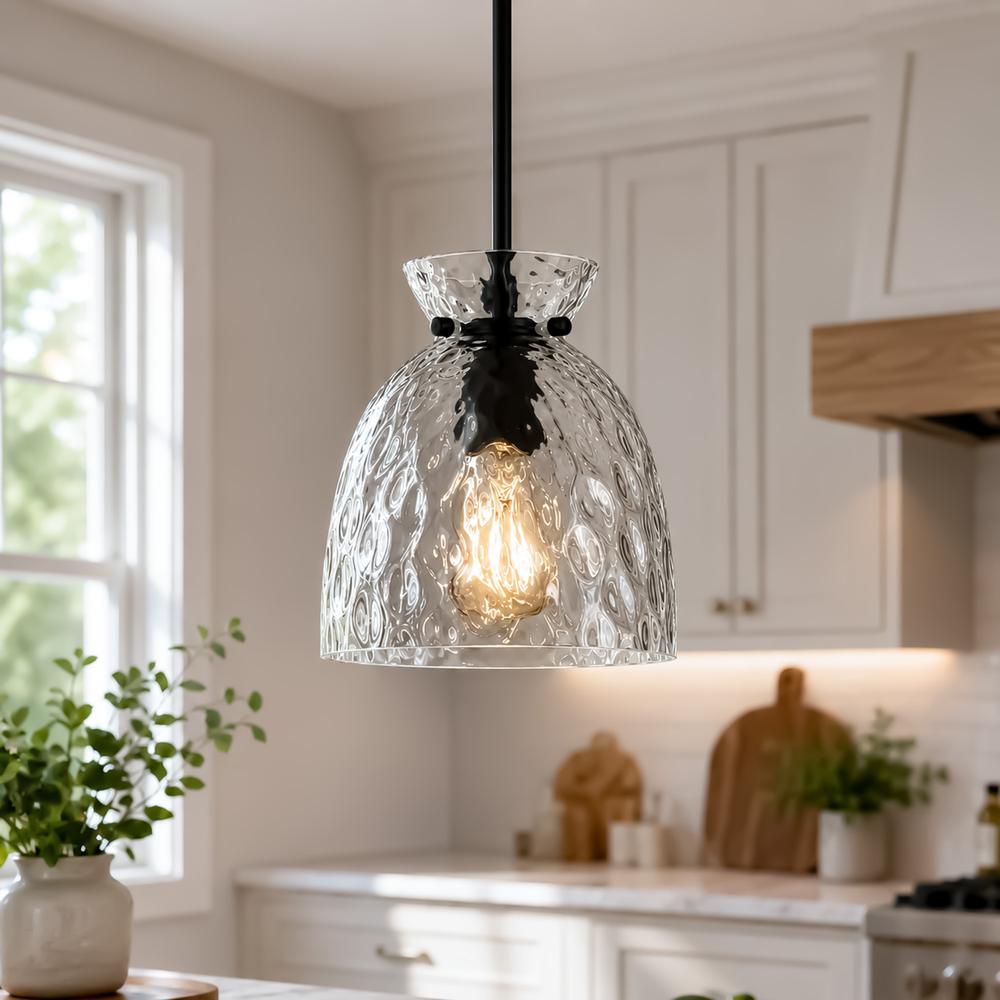 Henveton Jasslynn 7.5in 1-Light Modern Black Hanging Pendant Light with Hand-Blown Hammered Clear Glass for Kitchen Island Dining
