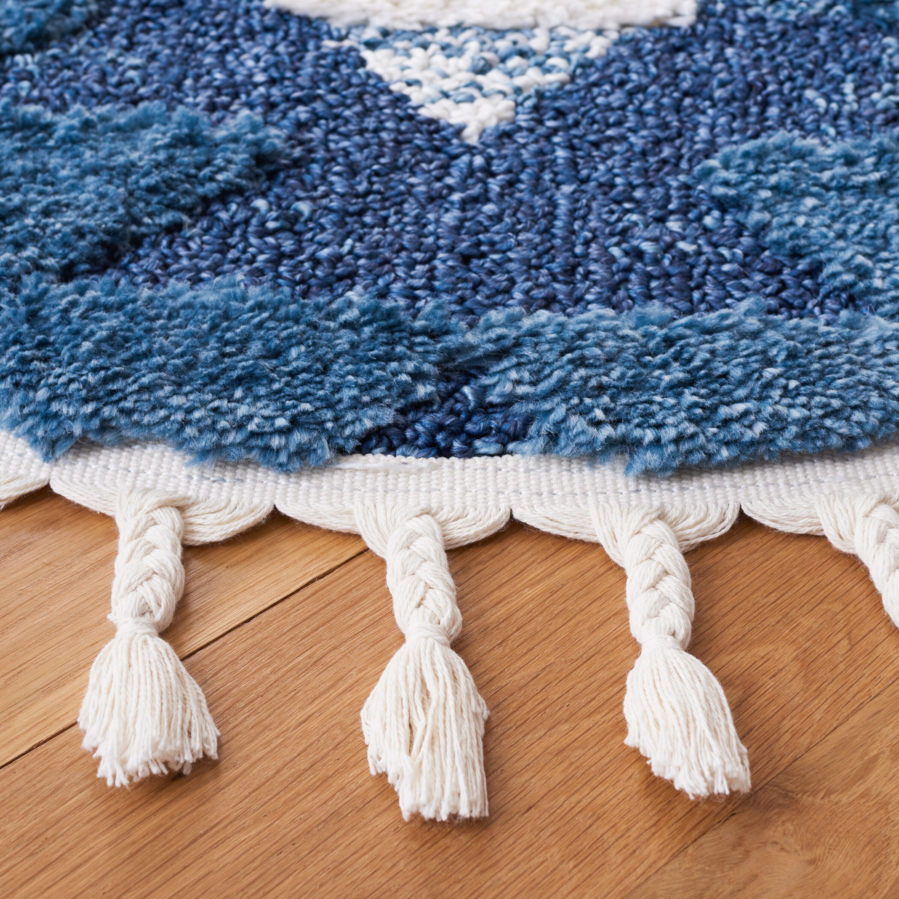 Safavieh MTS688M-3R rugs - View #3