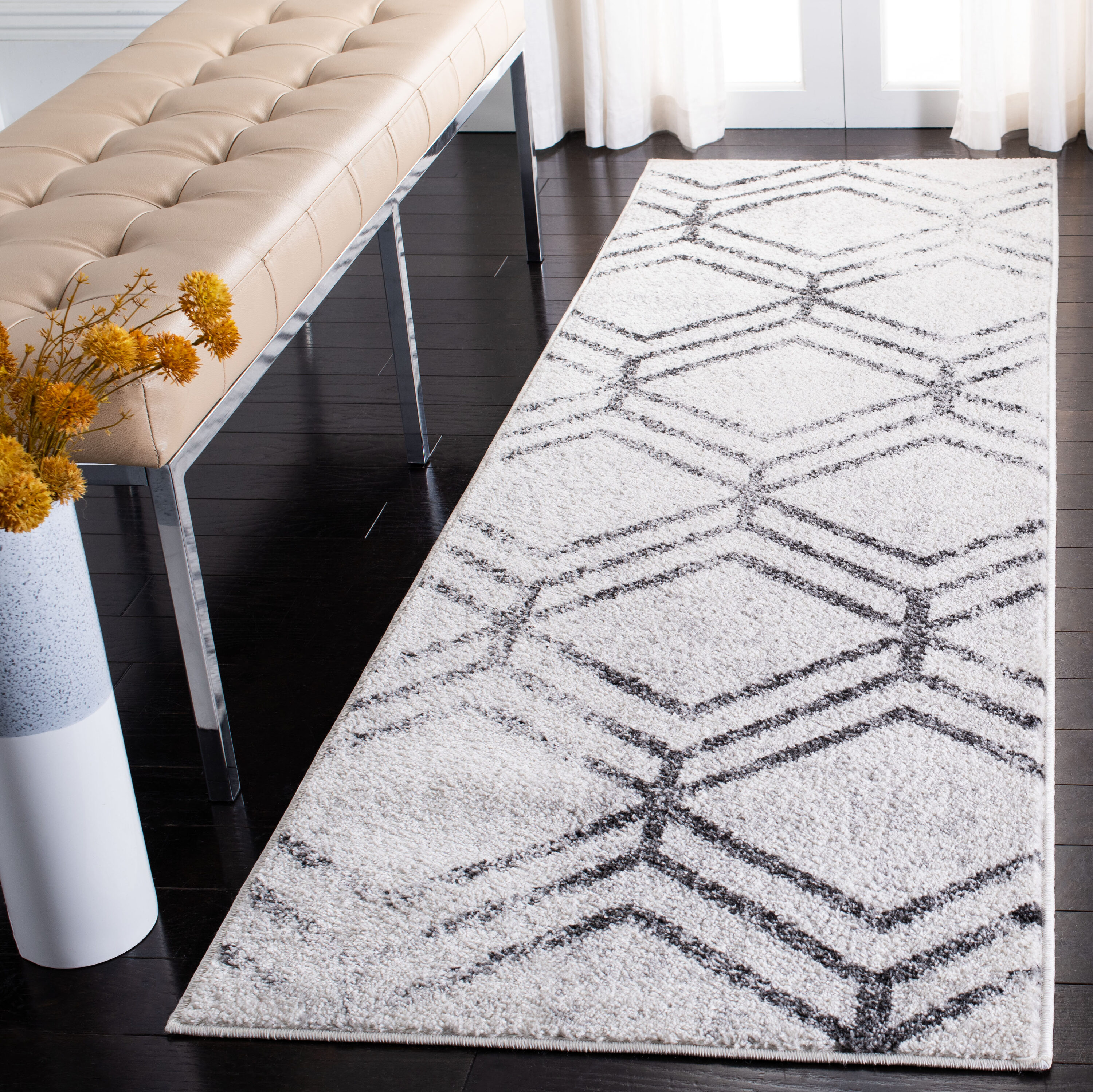 Adirondack 253A Ivory/Grey 2ft-6in x 6ft Runner Rug