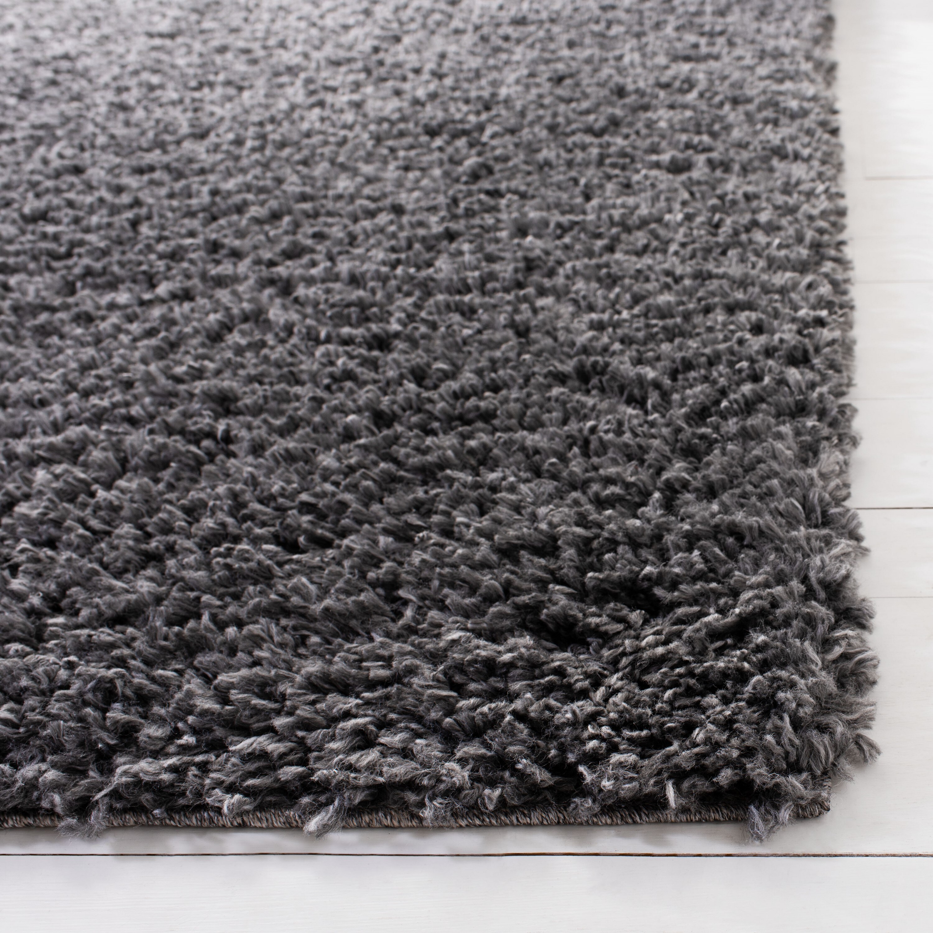 Safavieh AUG200H-7SQ rugs - View #4