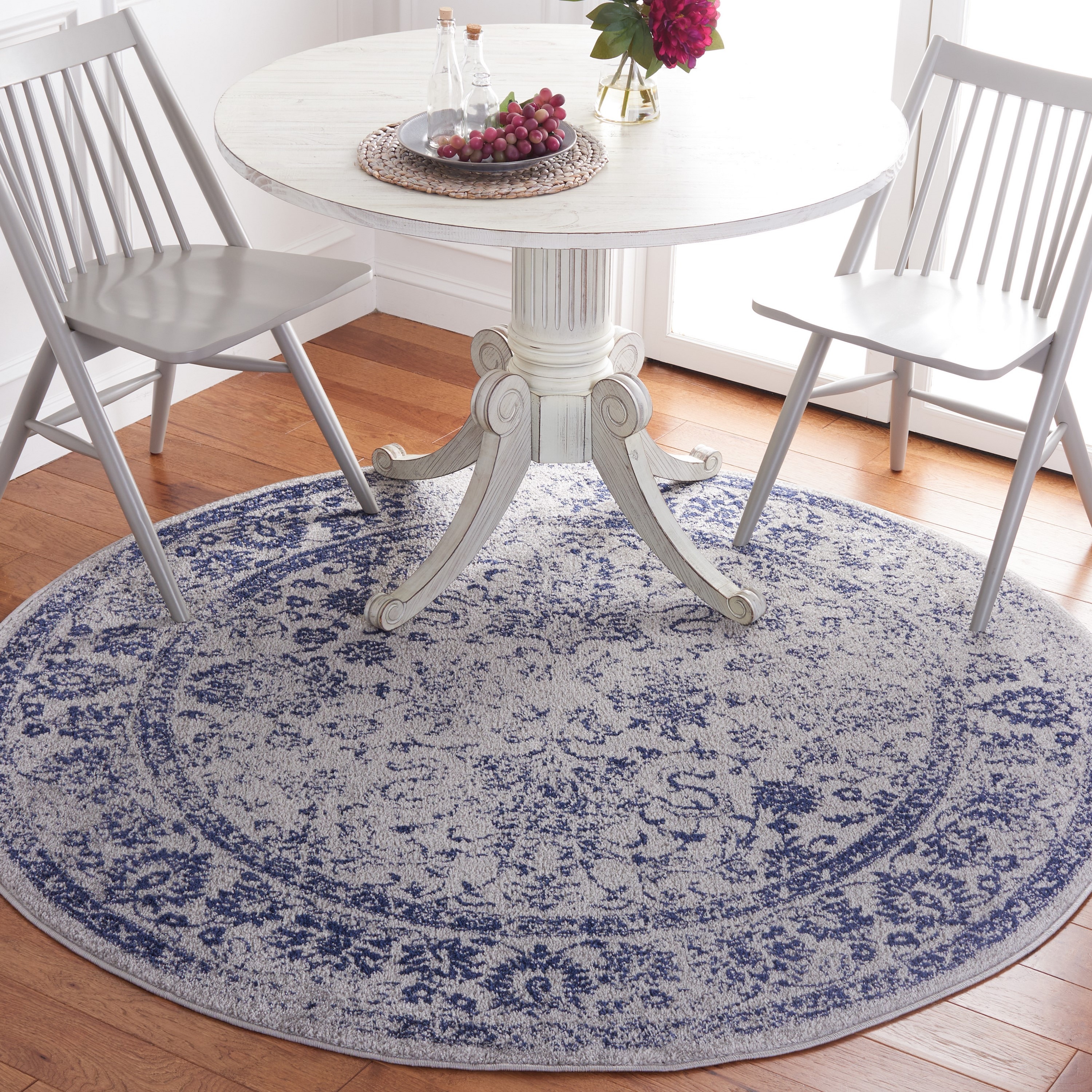 Safavieh ADR109P-6R Adirondack Kashan 6 x 6 (ft) Loomed Polypropylene Gray/Navy Round Indoor Distressed/Overdyed Vintage Area rug