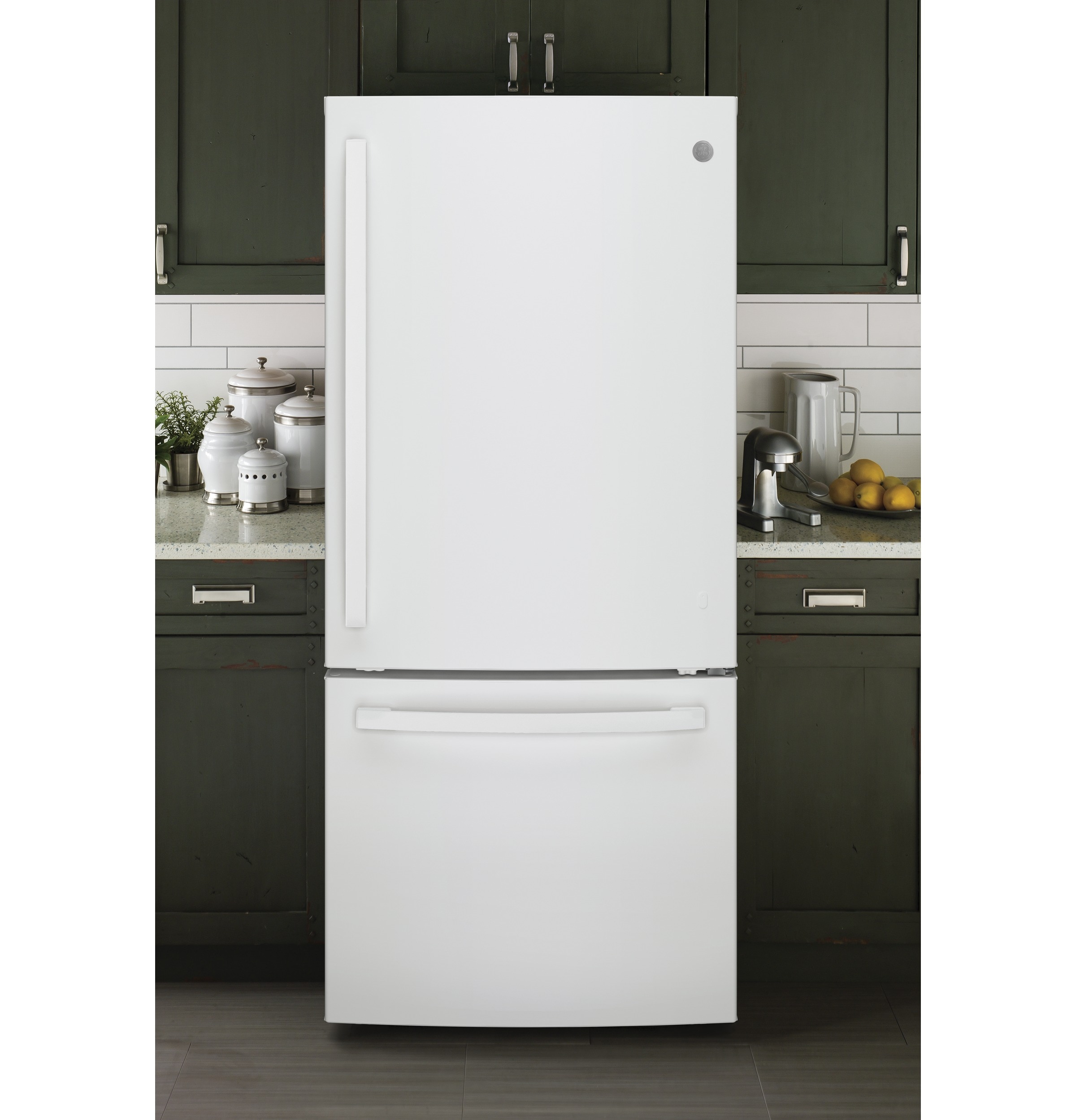 GE GDE21EGKWW Bottom-Freezer-Refrigerators - View #10