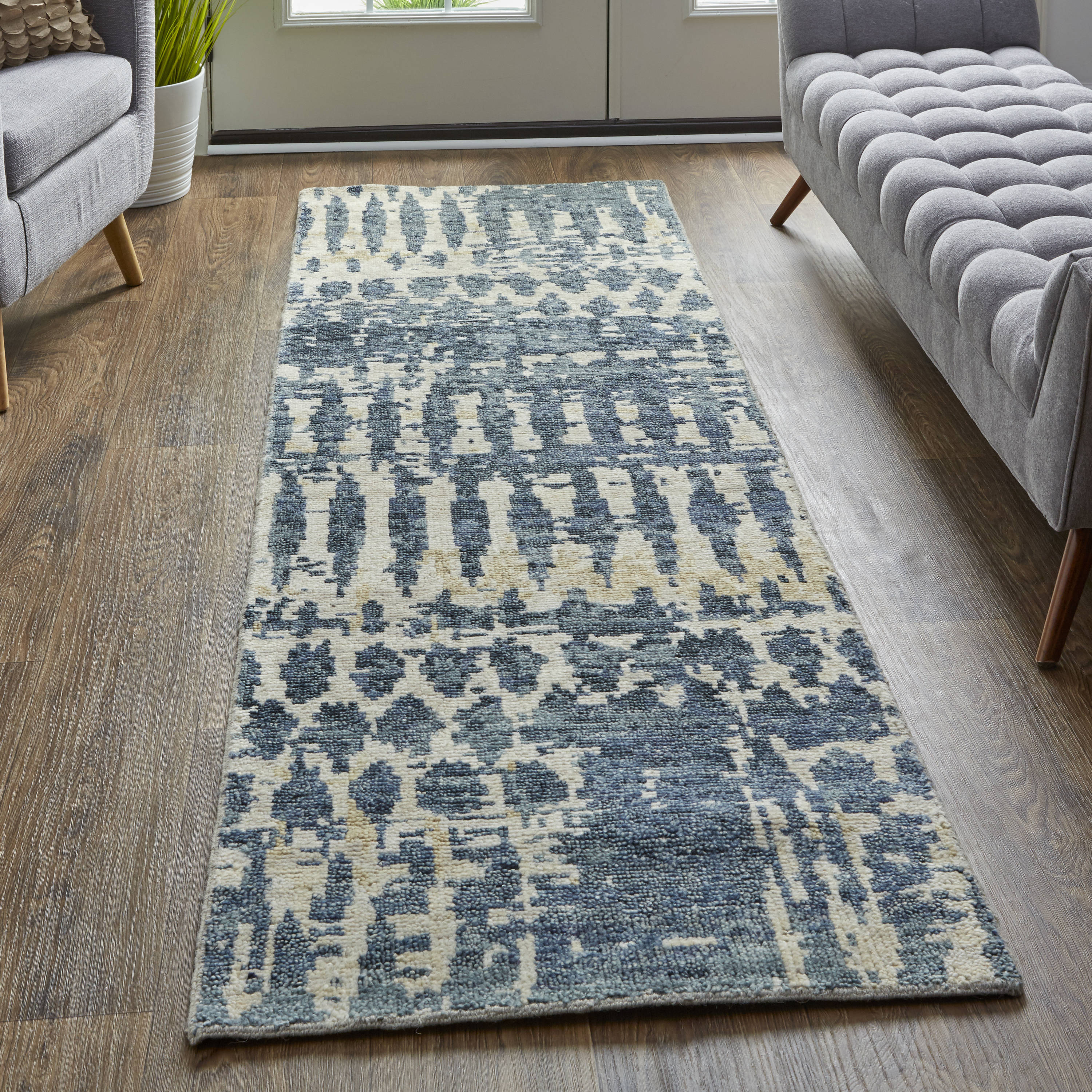Room Envy PALR6632BLU000I68 Scottsdale 3 x 8 (ft) Knotted Wool Denim Blue/Beige Rectangular Indoor Abstract Global Runner rug
