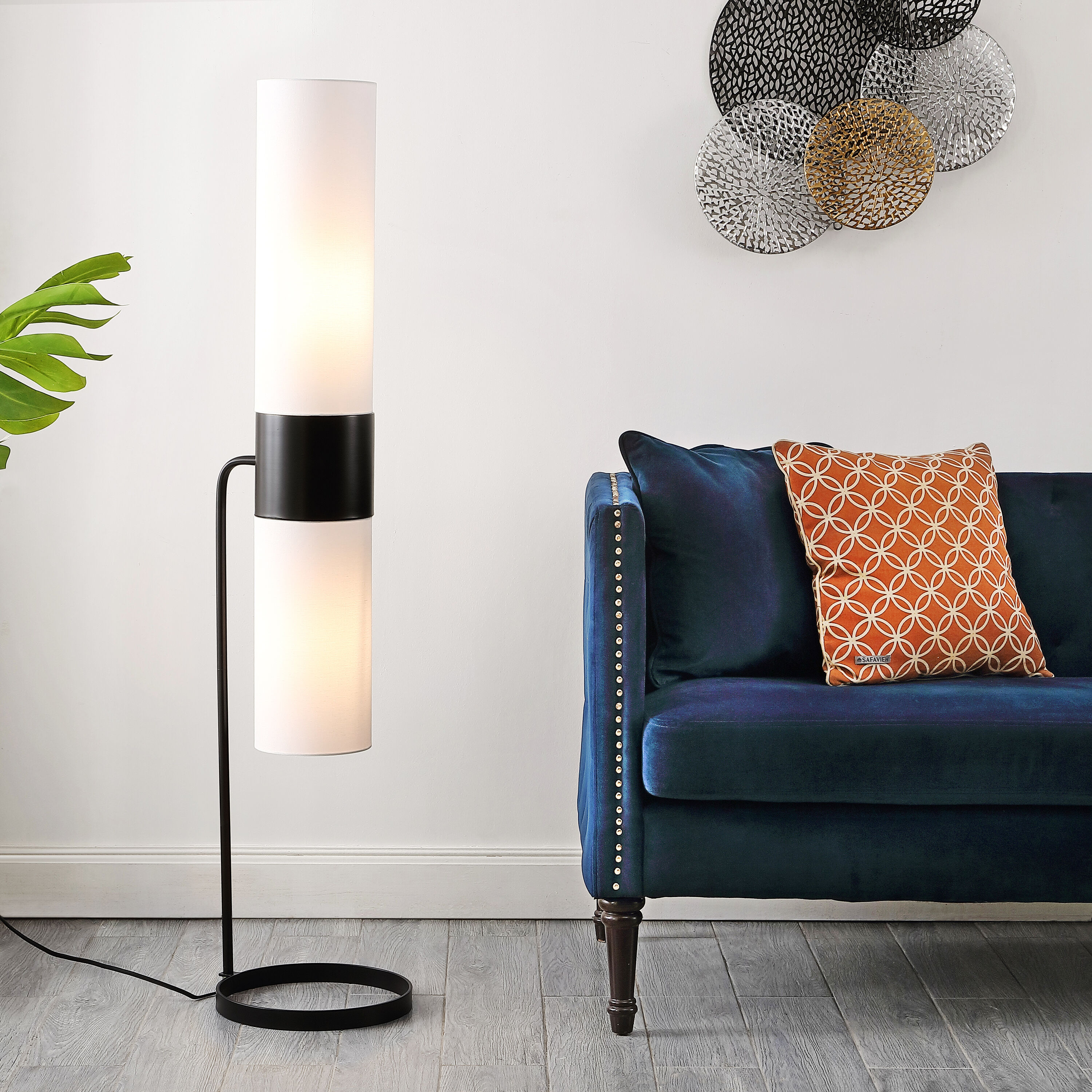 Safavieh FLL4120A Floor lamps 55-in Black Shaded floor lamp Floor Lamp with Fabric Shade
