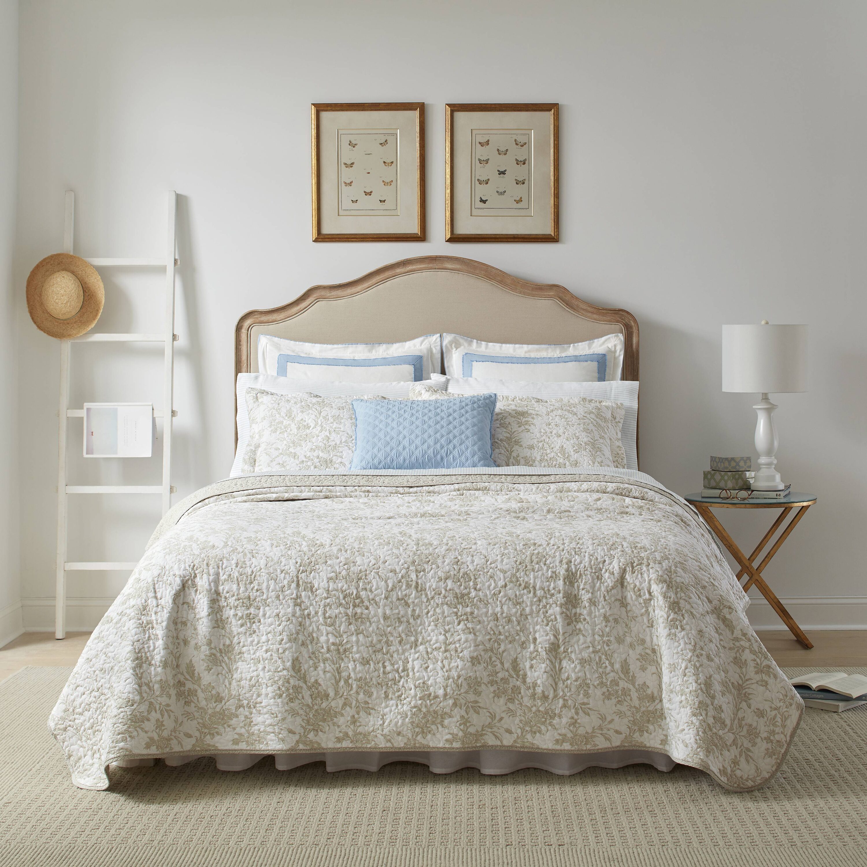 Laura Ashley 206333 Amberley 2 -Piece Biscuit Twin Quilt Set