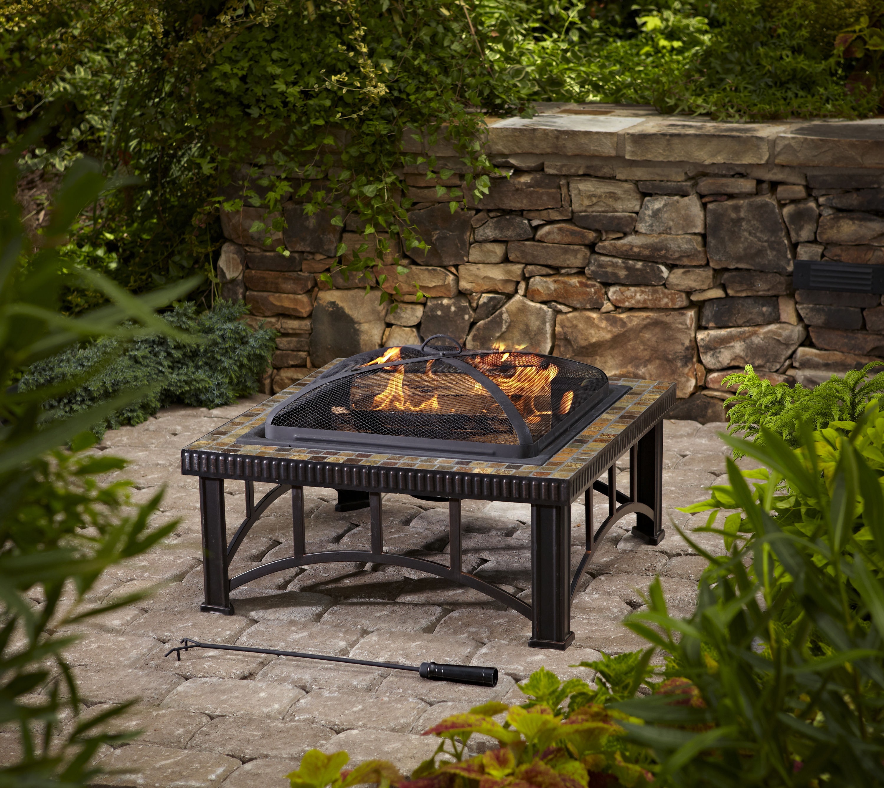 Pleasant Hearth 30-in W Rubbed Bronze Steel Wood-Burning Fire Pit in the  Wood-Burning Fire Pits department at Lowes.com