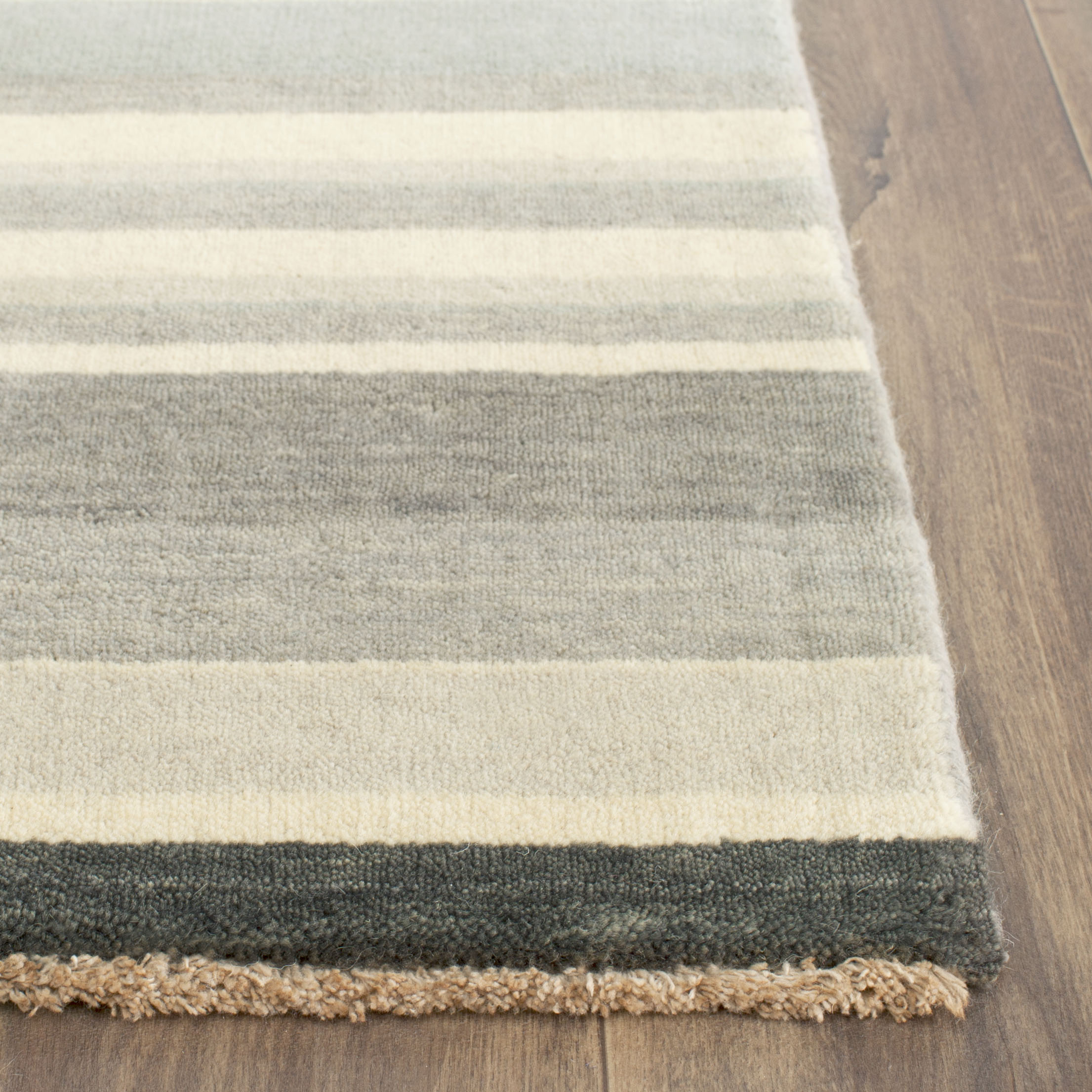 Safavieh TIB318A-5 rugs - View #3