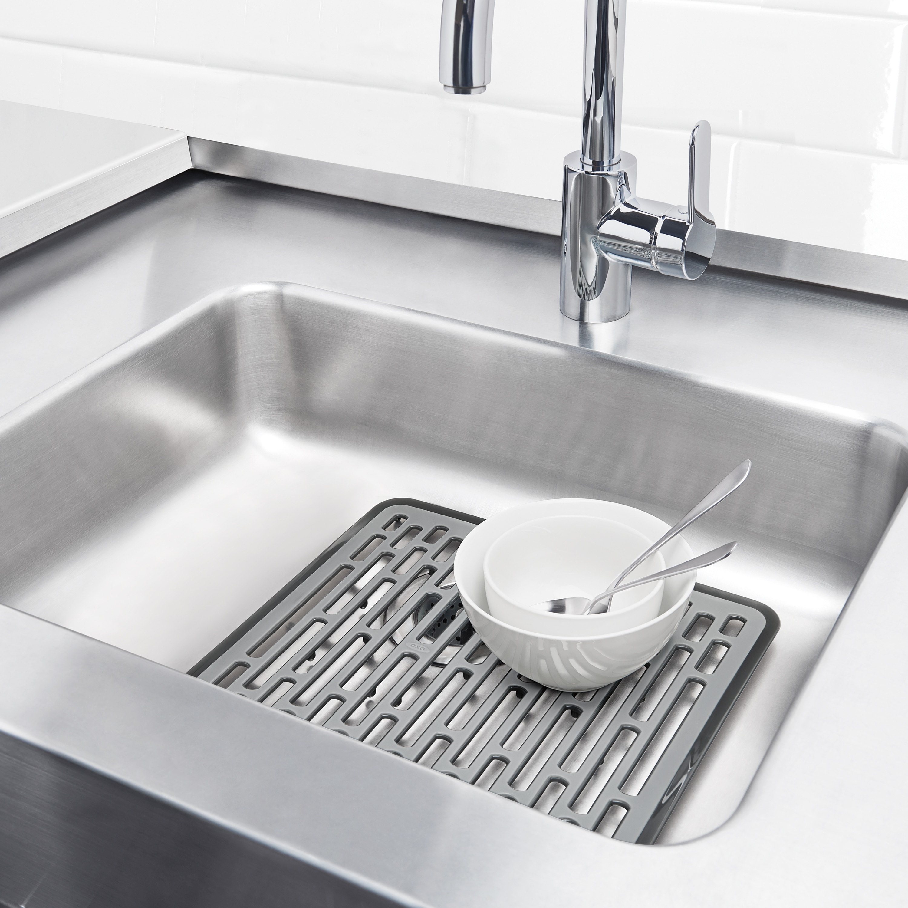 Generic Silicone Kitchen Sink Mat MOSTWOGO-24.6''x12.9'' Center Drain Sink  Protector for Bottom Kitchen
