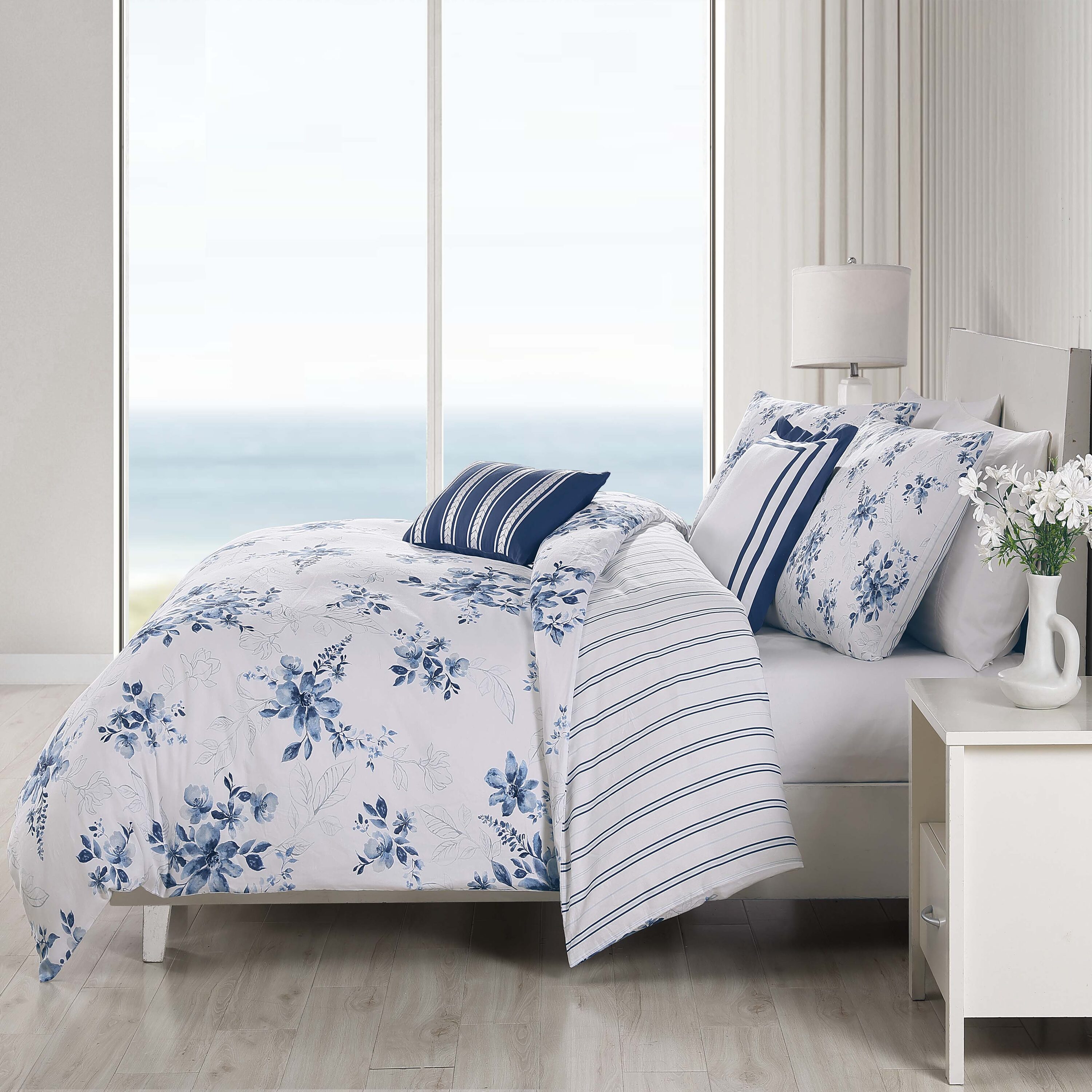 BEBEJAN Blue Art 5 Piece Comforter Set Blue Floral Reversible King ...