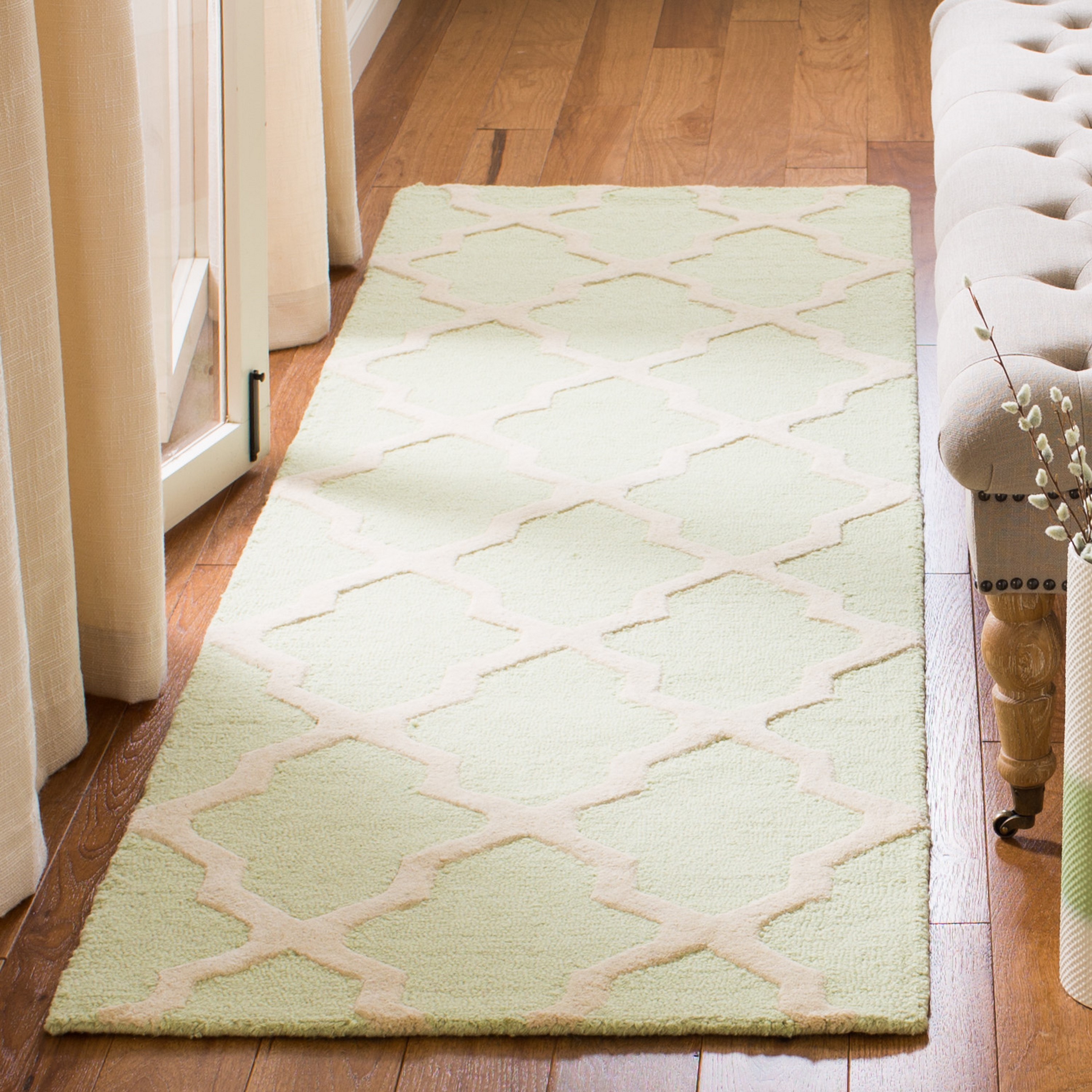 Safavieh CAM121B-28 Cambridge Mosaics 3 x 8 (ft) Tufted Wool Light Green/Ivory Rectangular Indoor Trellis Runner rug