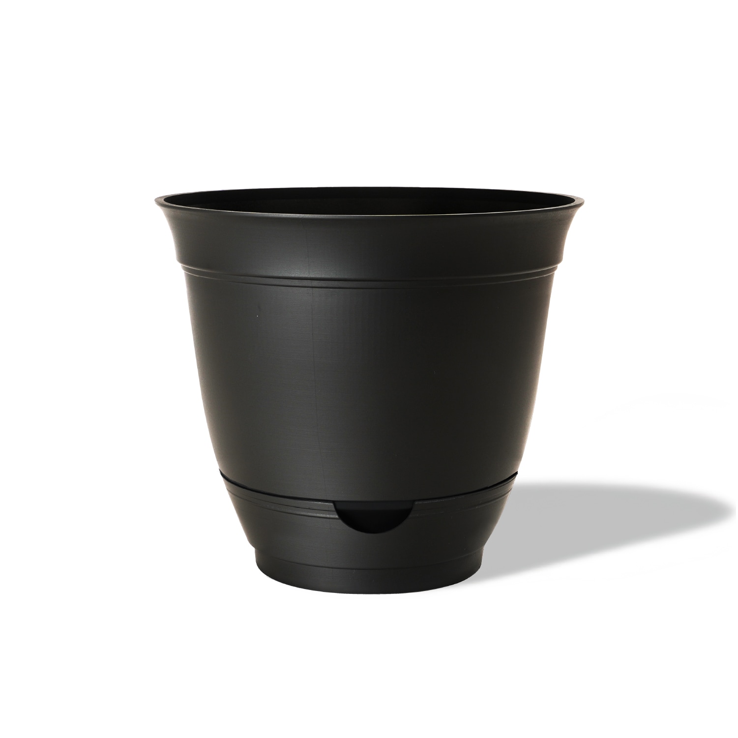 Style Selections DP2132R/DPS2132R-BLK Round 8.07-in W Small Black Recycled plastic Indoor/Outdoor Planter with Self Watering Attached Saucer