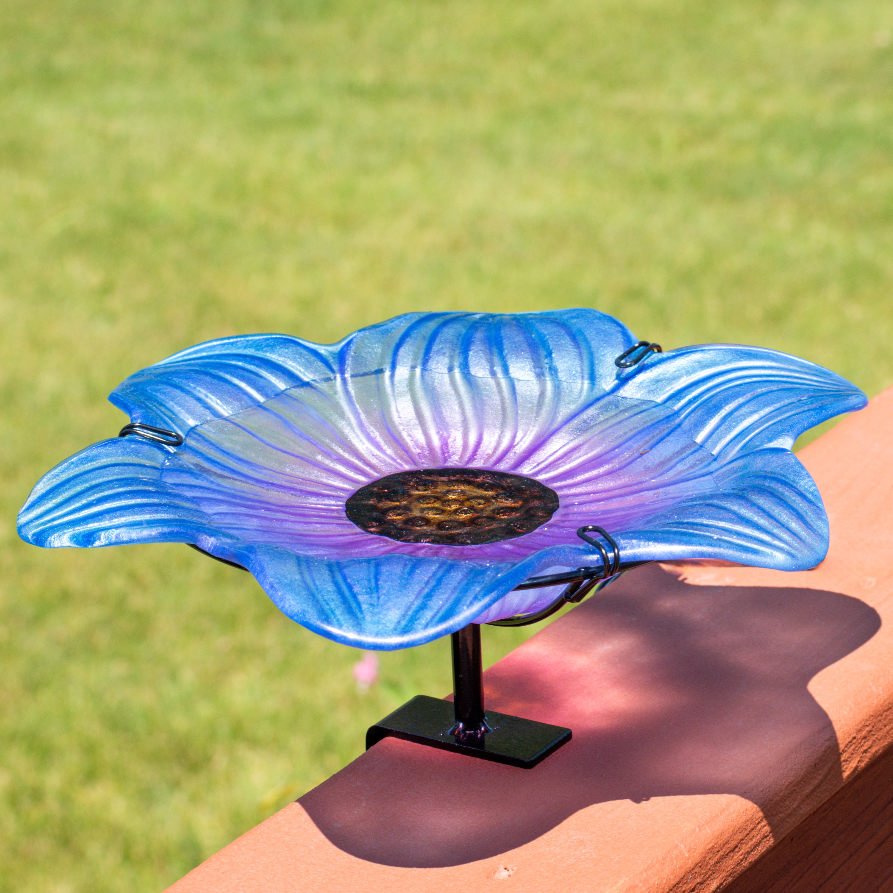 Sunnydaze Decor HB-158 birdbaths - View #2