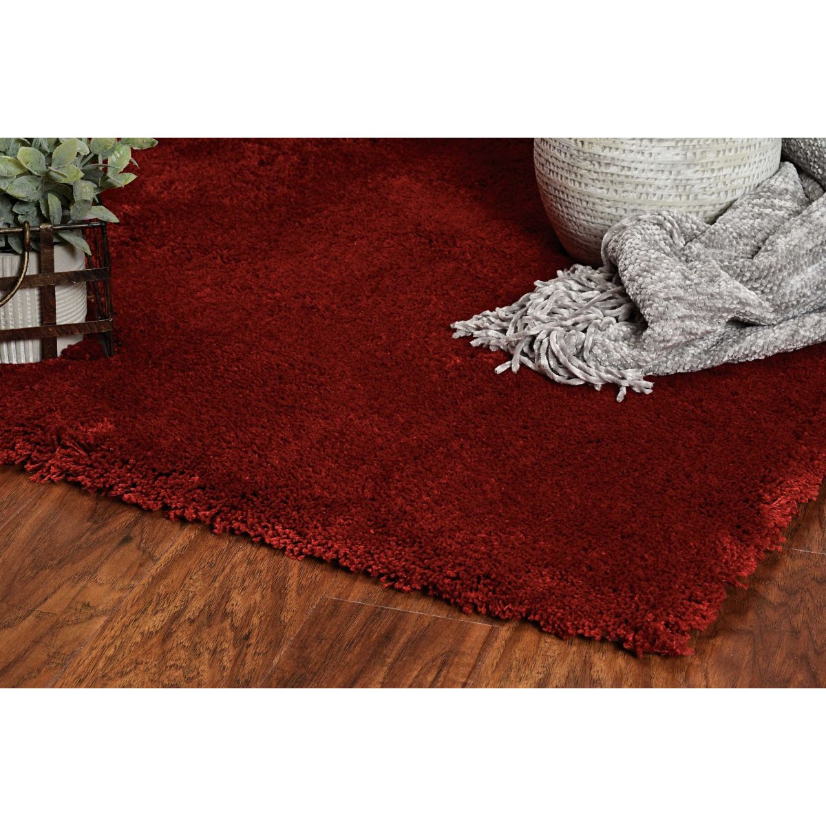 HomeRoots 349883 Bernadette 7 X 9 (ft) Rag Red Indoor Solid Area Rug