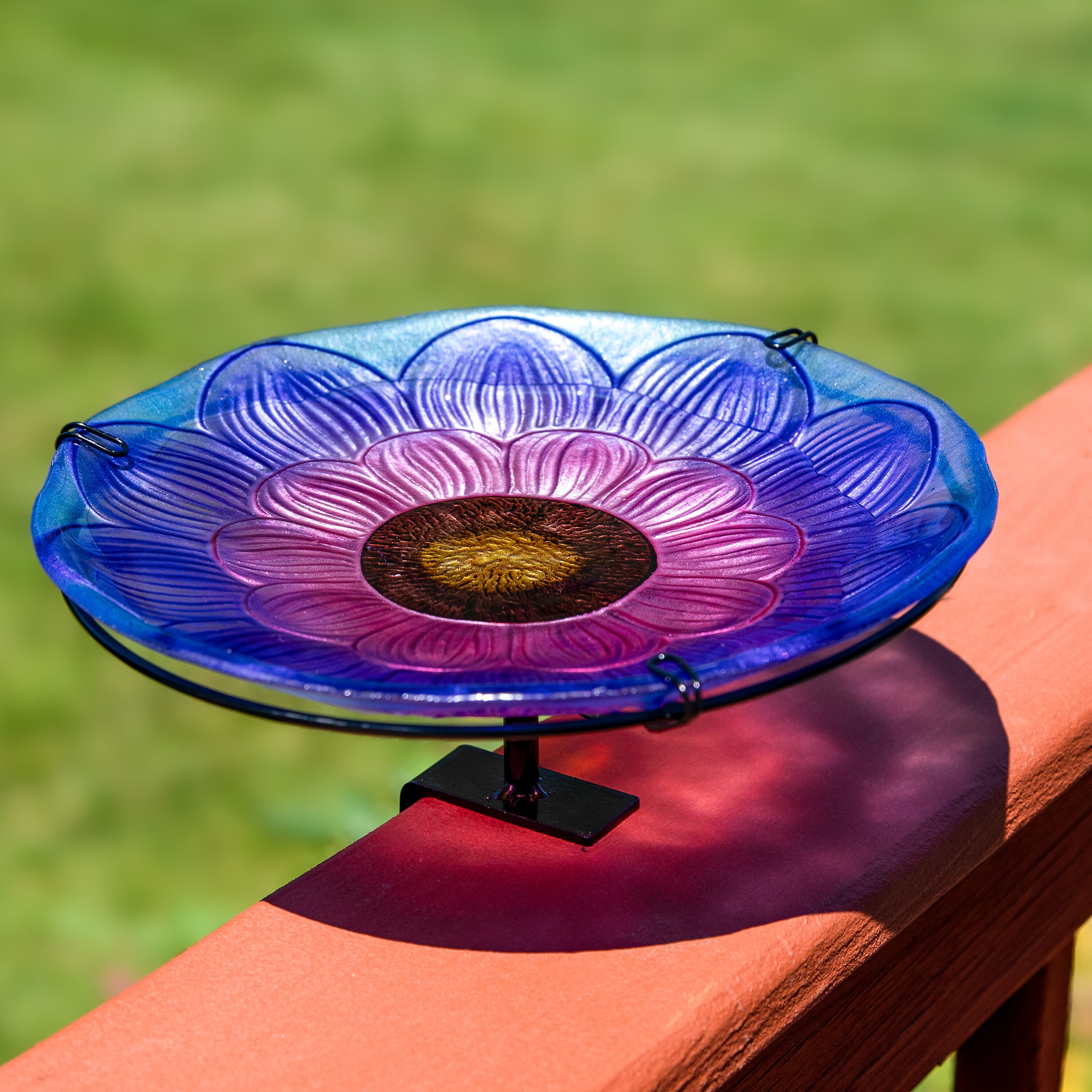 Sunnydaze Decor HB-165 birdbaths - View #2