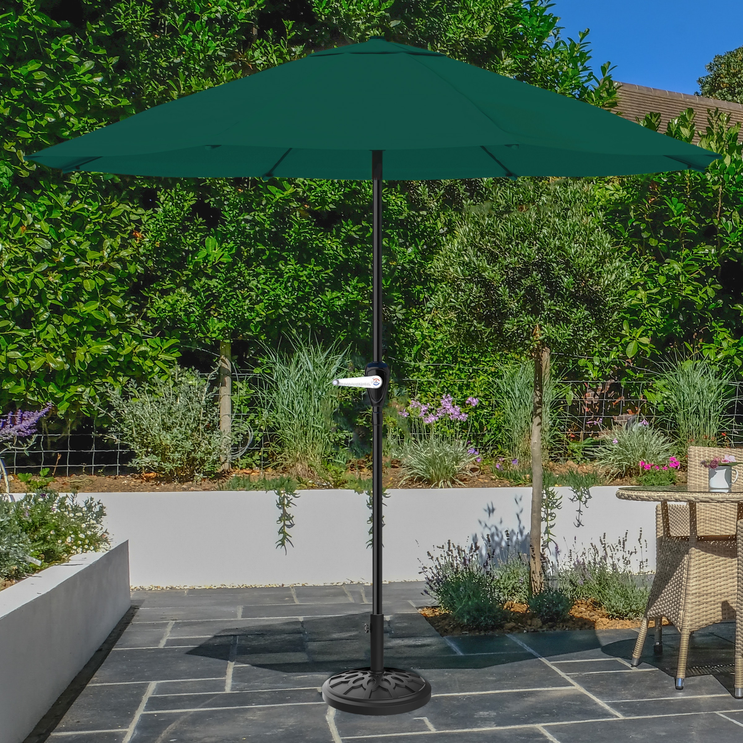 Pure Garden 50-LG1032B 9-ft Steel Green Crank Market Patio Umbrella with Base