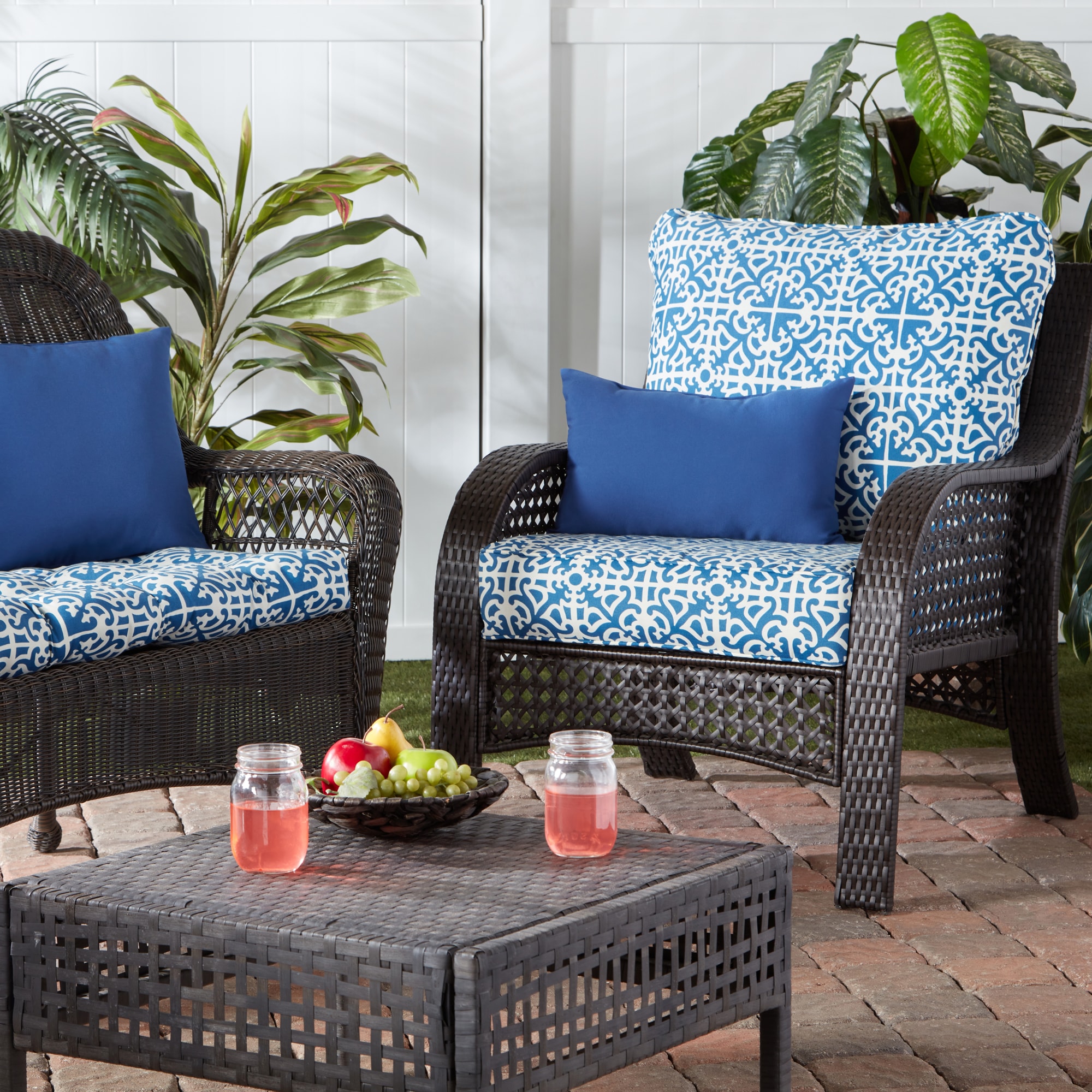 Greendale Home Fashions 25-in x 25-in 2-Piece Indigo Deep Seat Patio ...