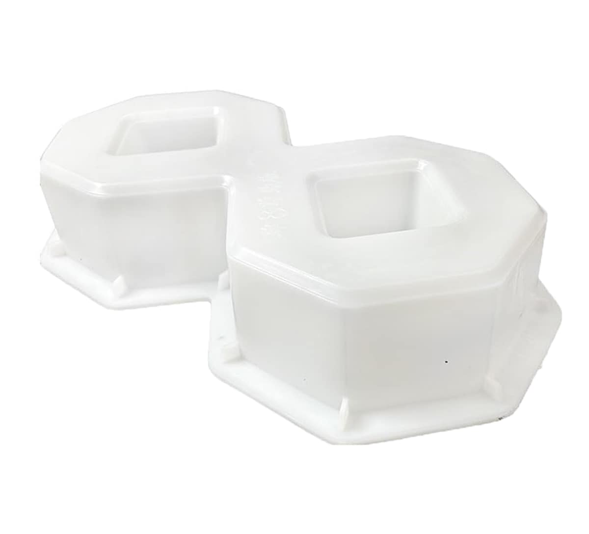 Etokfoks  16 92 x 16 92 x 2 75 in Reusable Plastic Grass Paver Hollow Brick Concrete Mold for Driveways